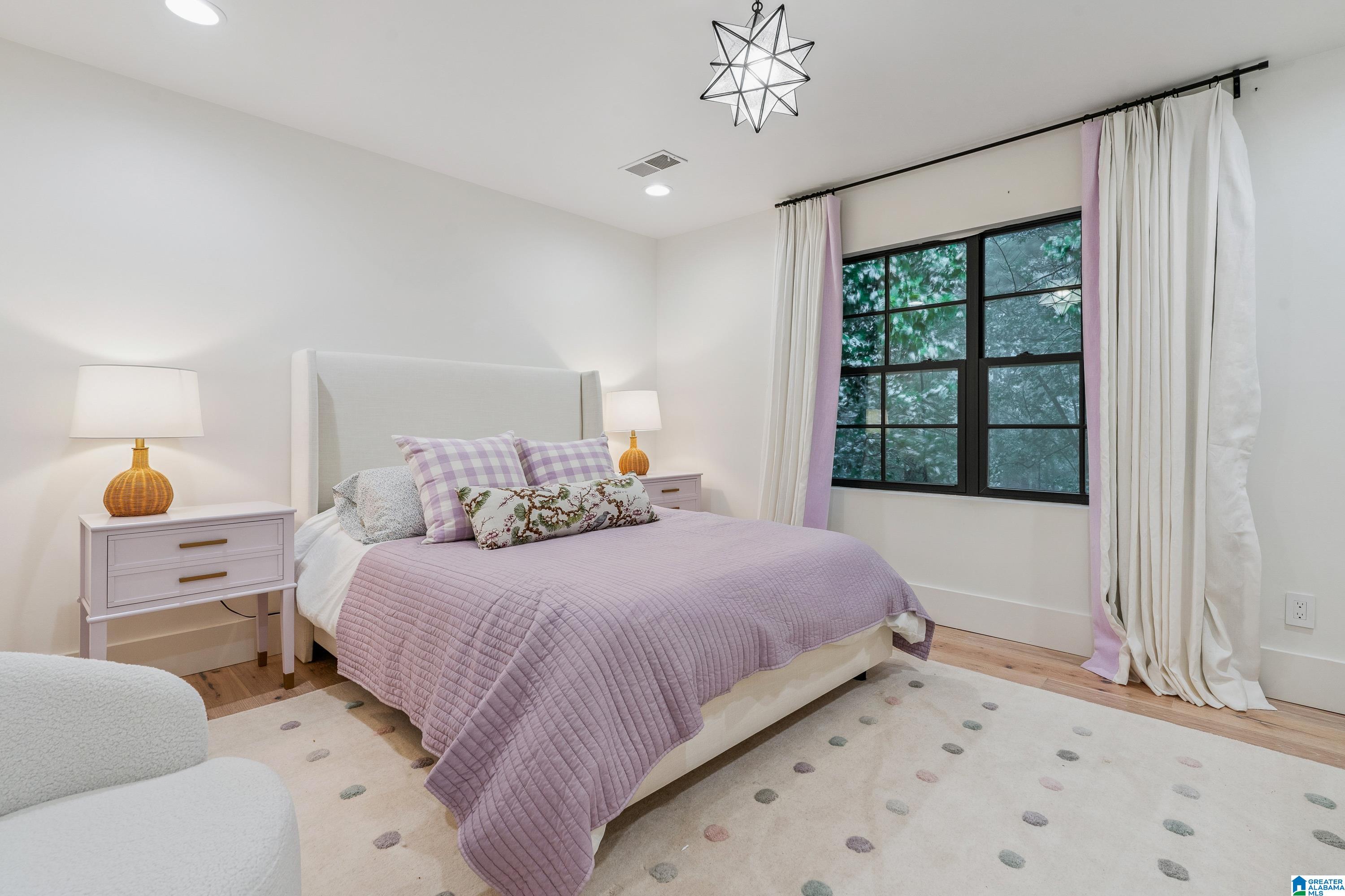 3400 AUTUMN HAZE LANE