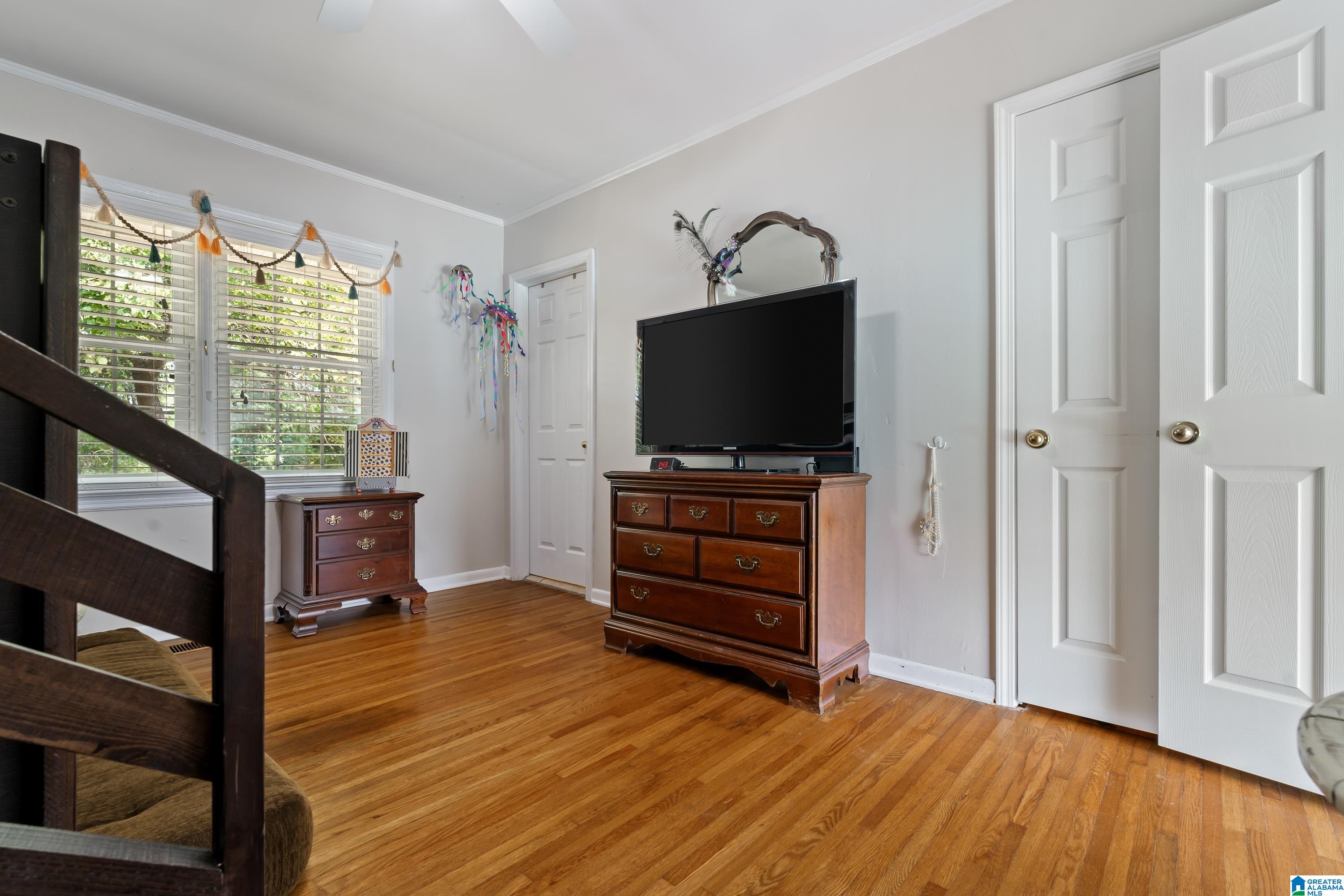 5232 S SHADES CREST ROAD