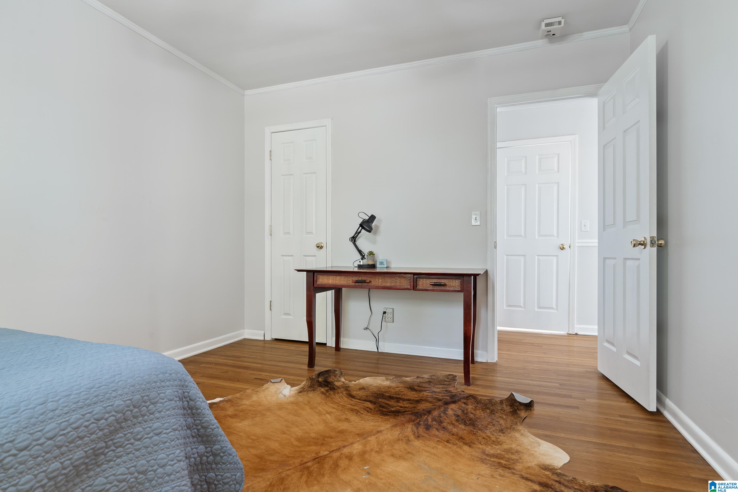 5232 S SHADES CREST ROAD