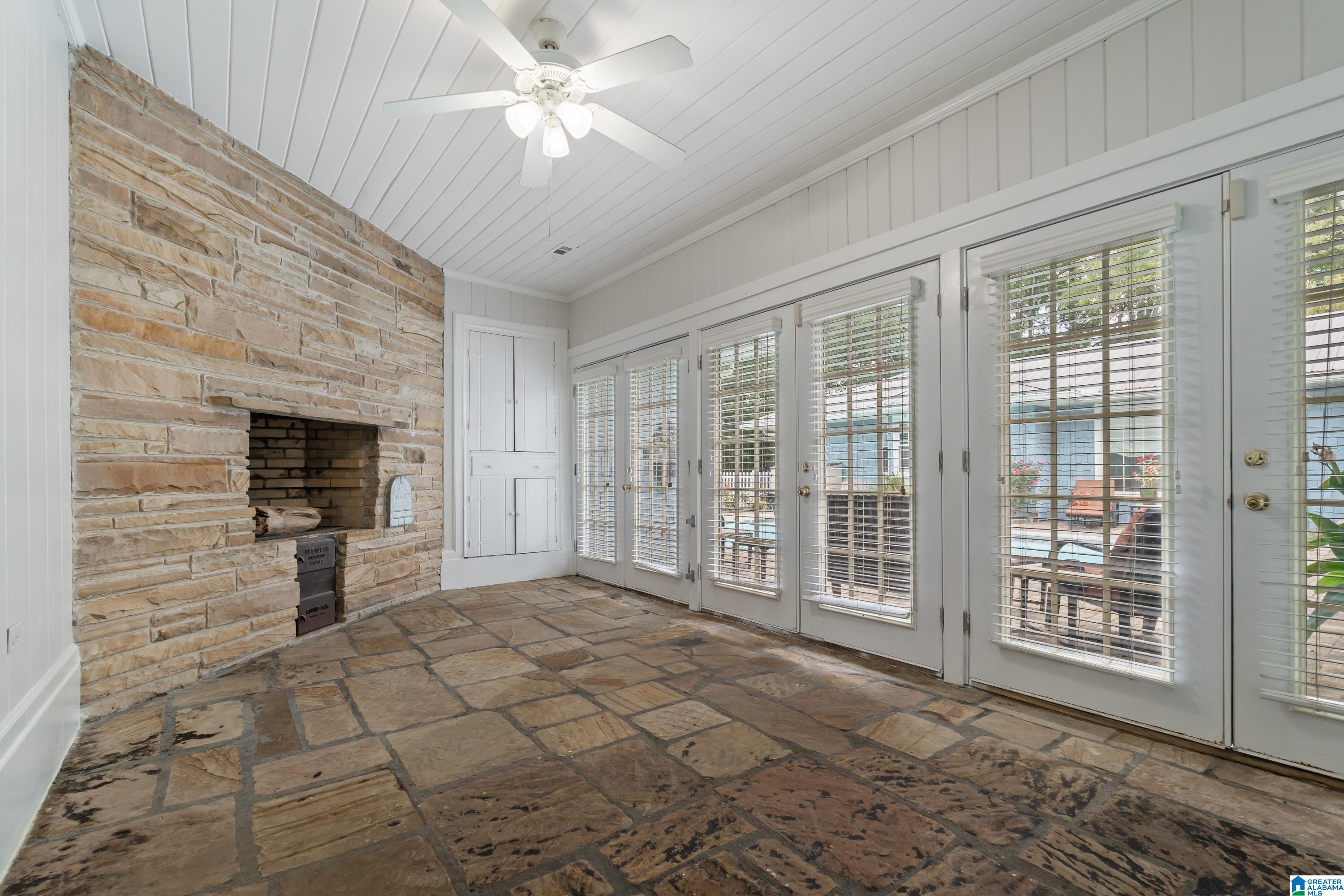 5232 S SHADES CREST ROAD