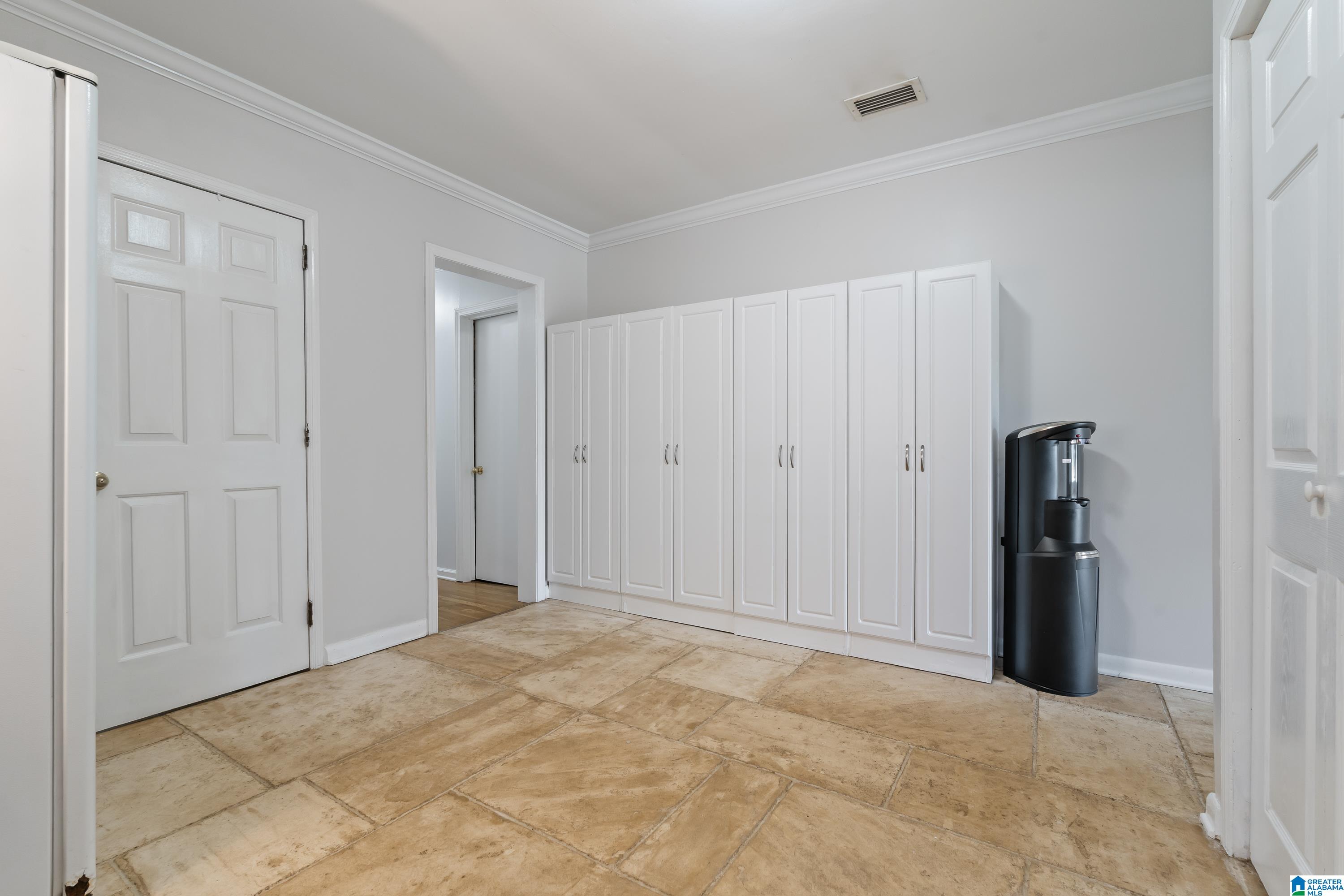 5232 S SHADES CREST ROAD