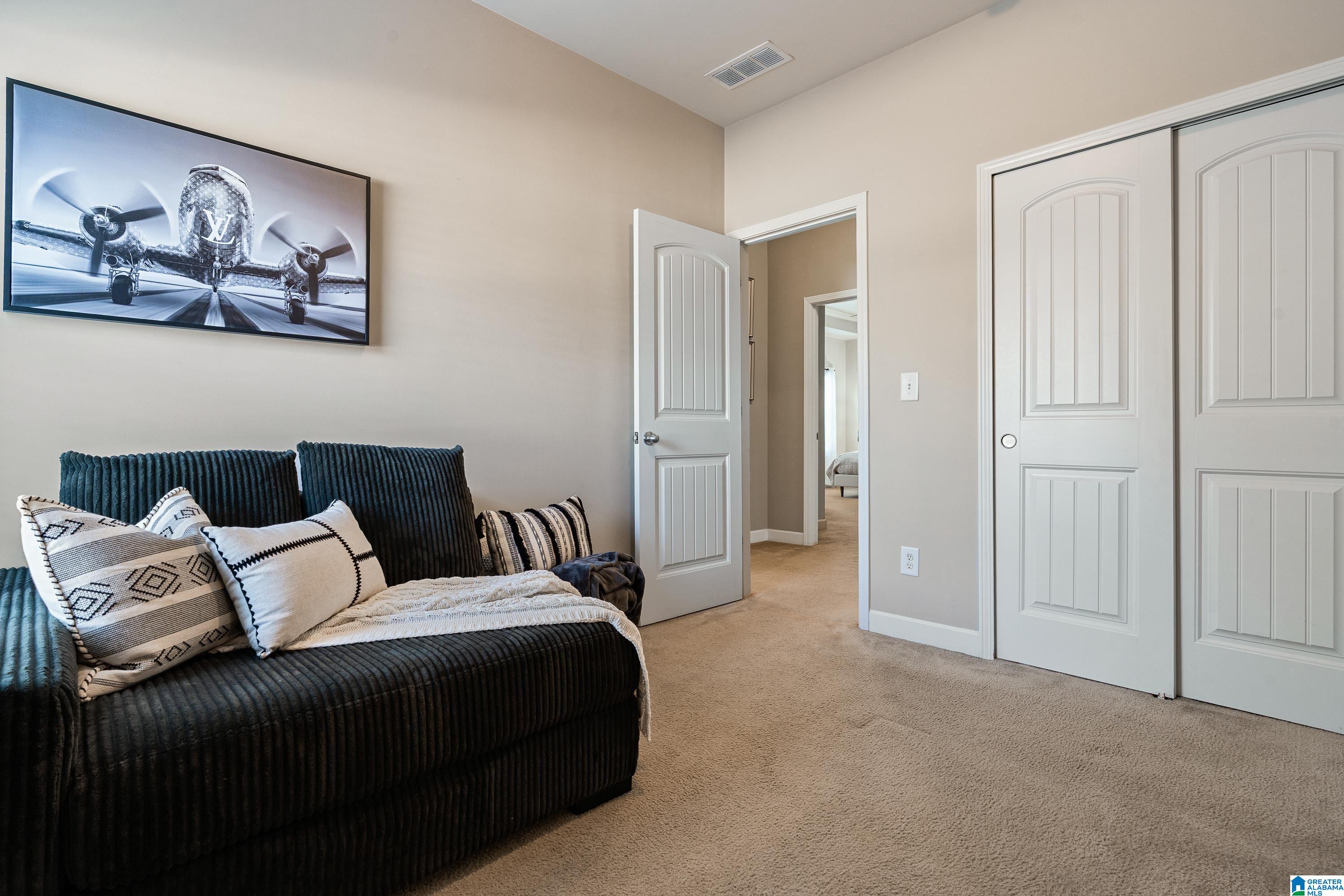 382 GLEN CROSS WAY