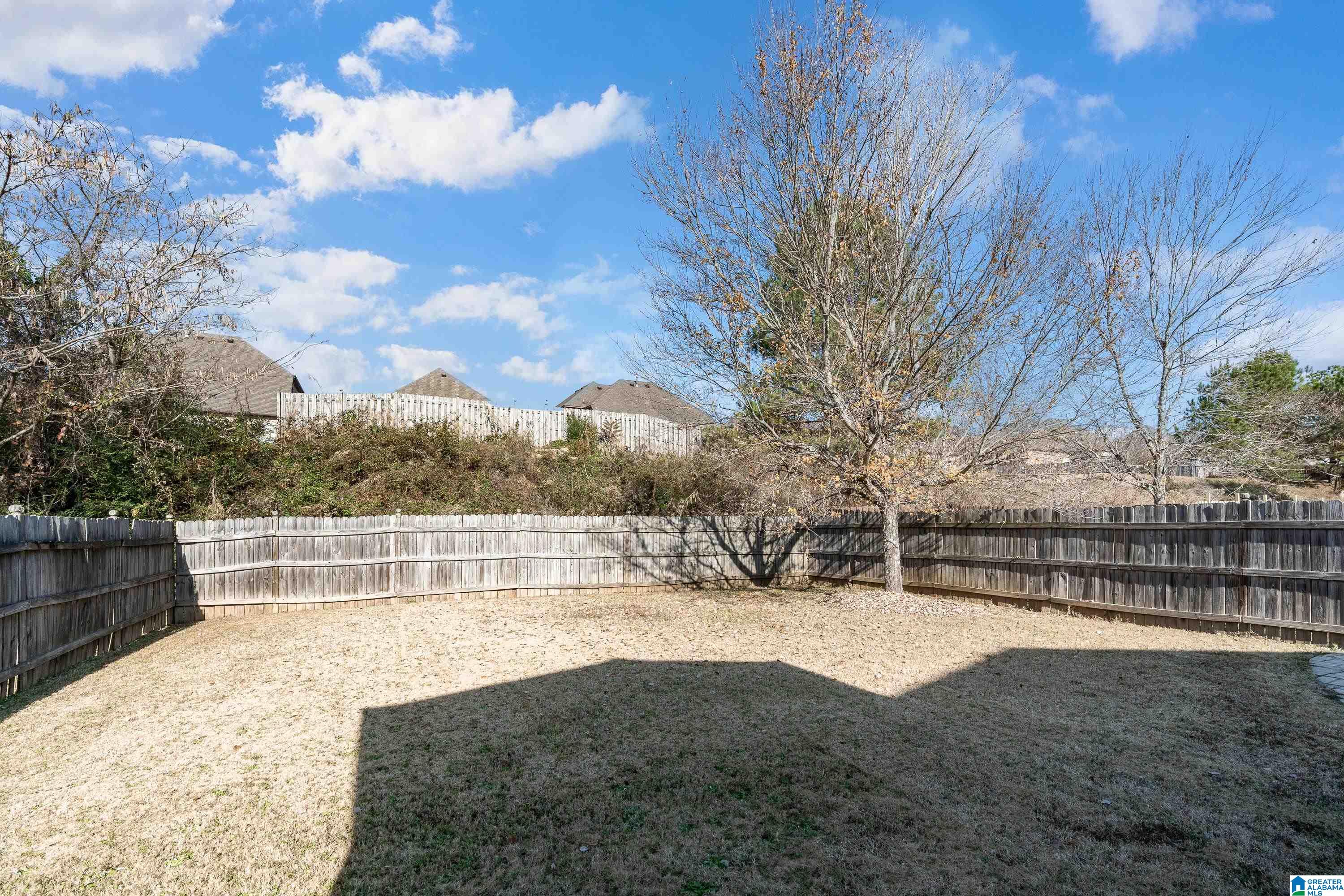 382 GLEN CROSS WAY