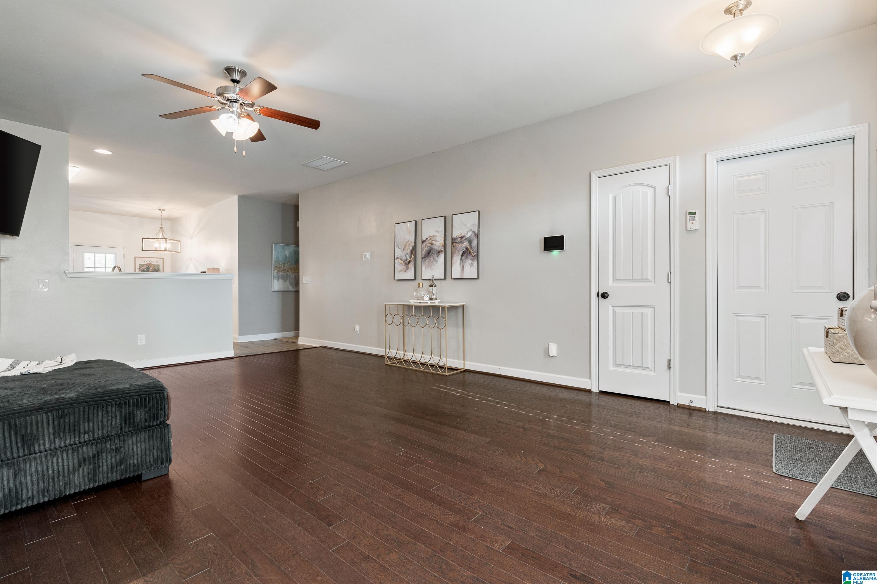 382 GLEN CROSS WAY