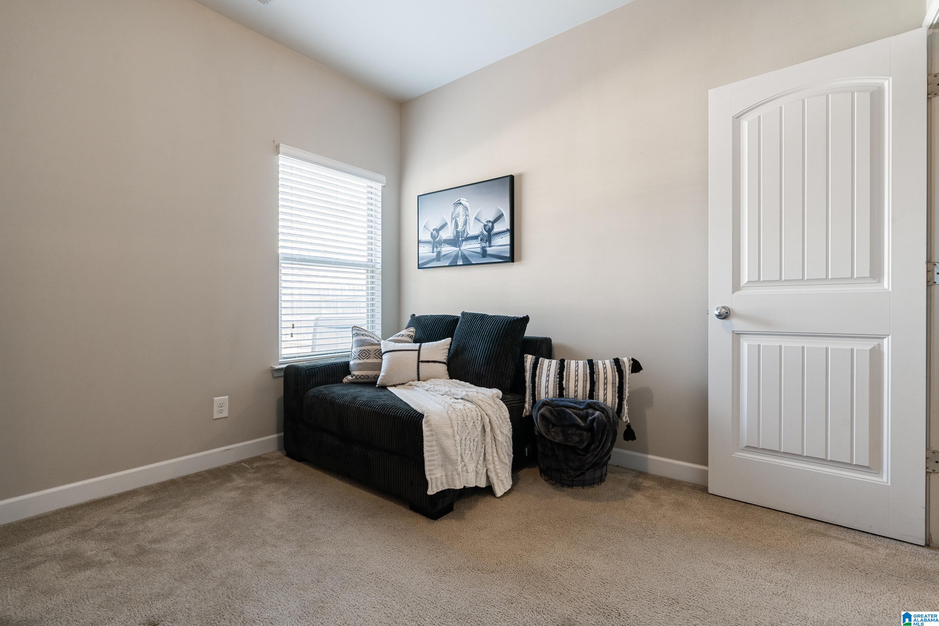 382 GLEN CROSS WAY