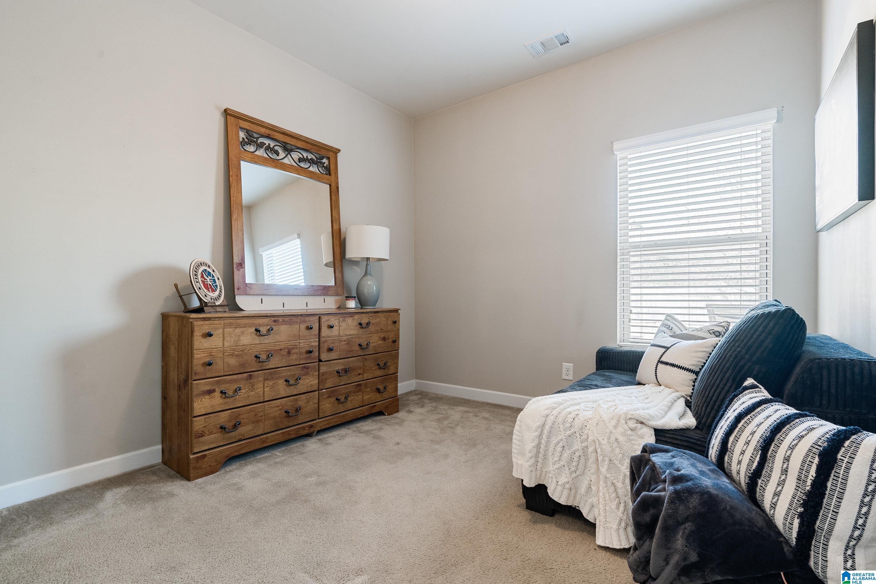 382 GLEN CROSS WAY