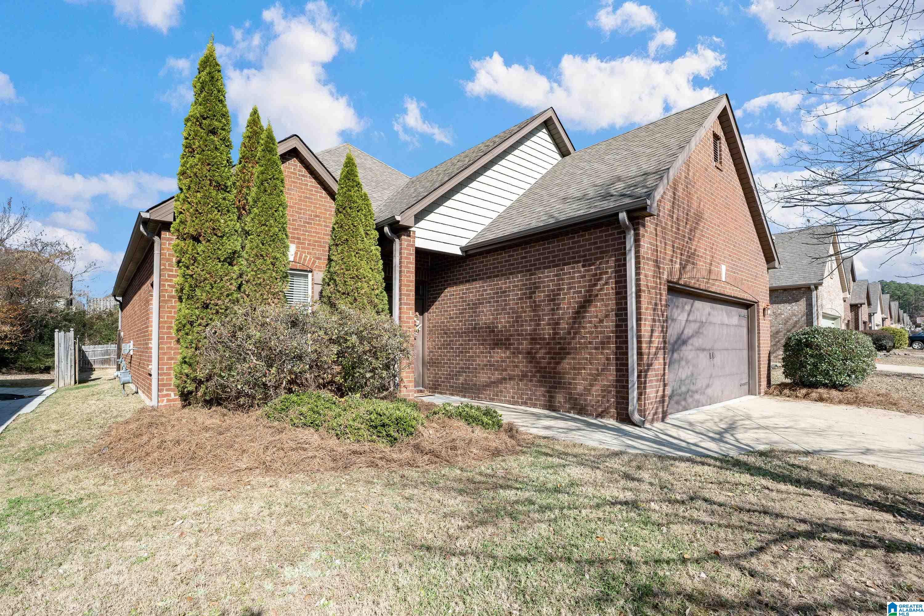 382 GLEN CROSS WAY
