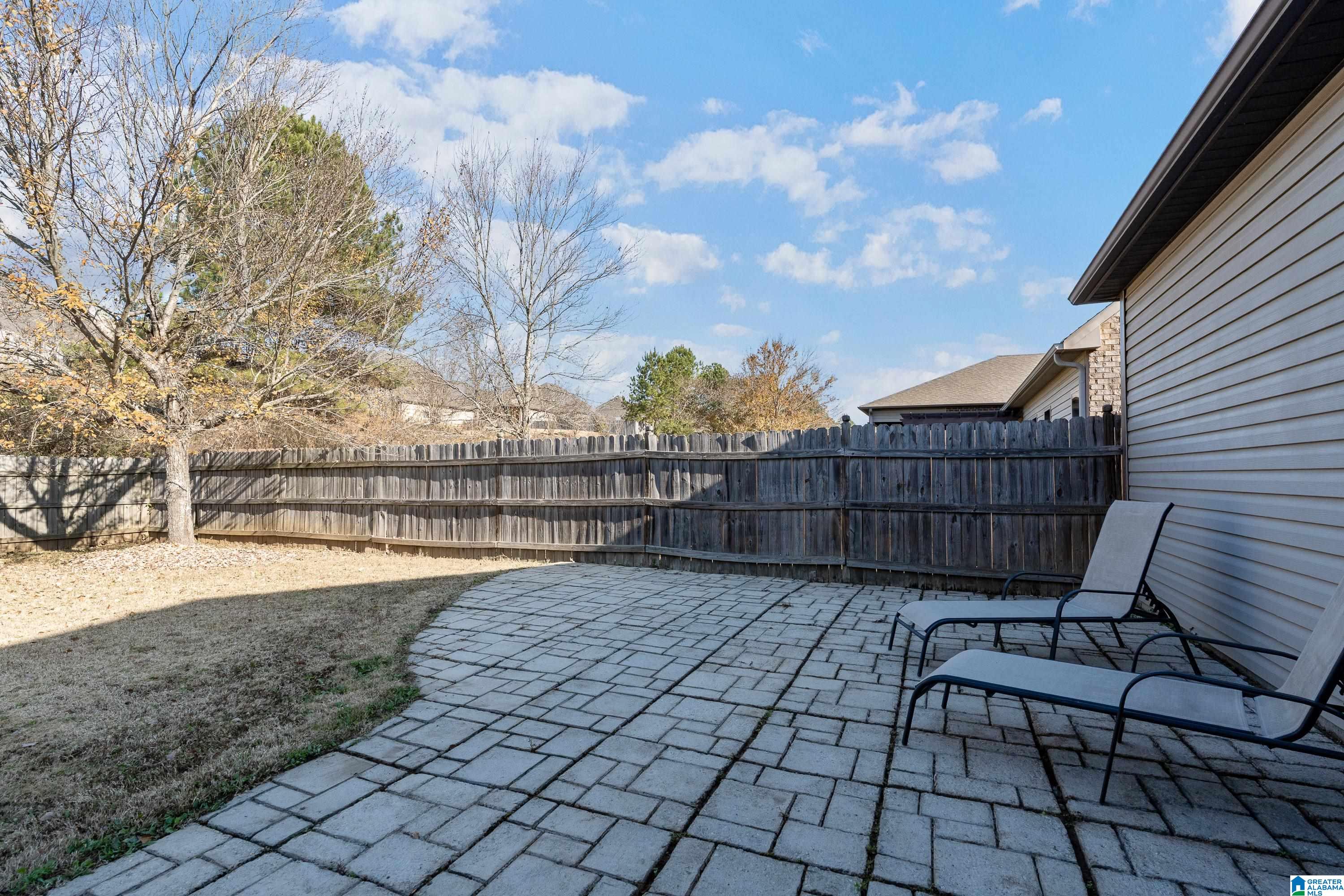 382 GLEN CROSS WAY