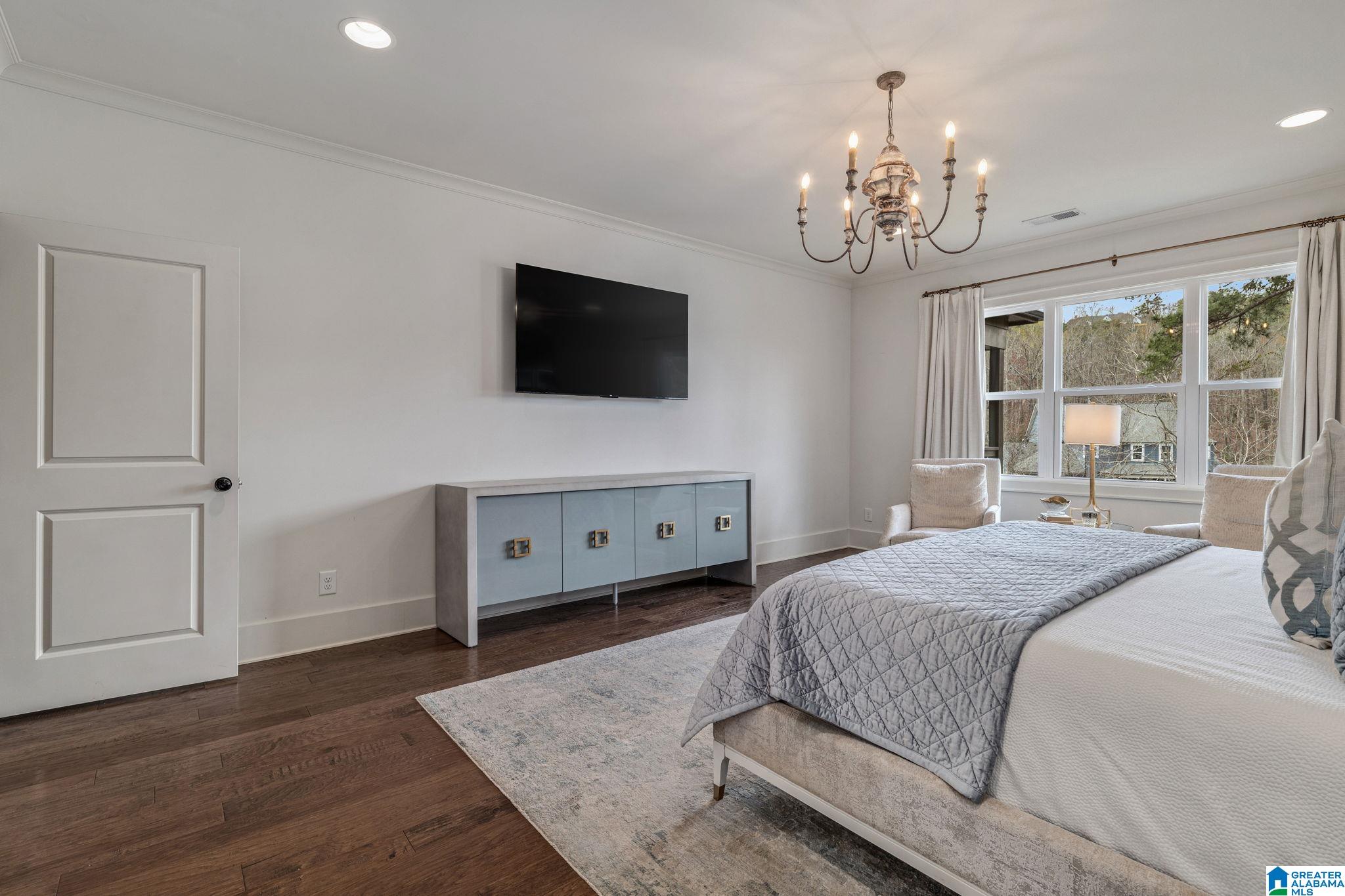 2219 BROCK CIRCLE