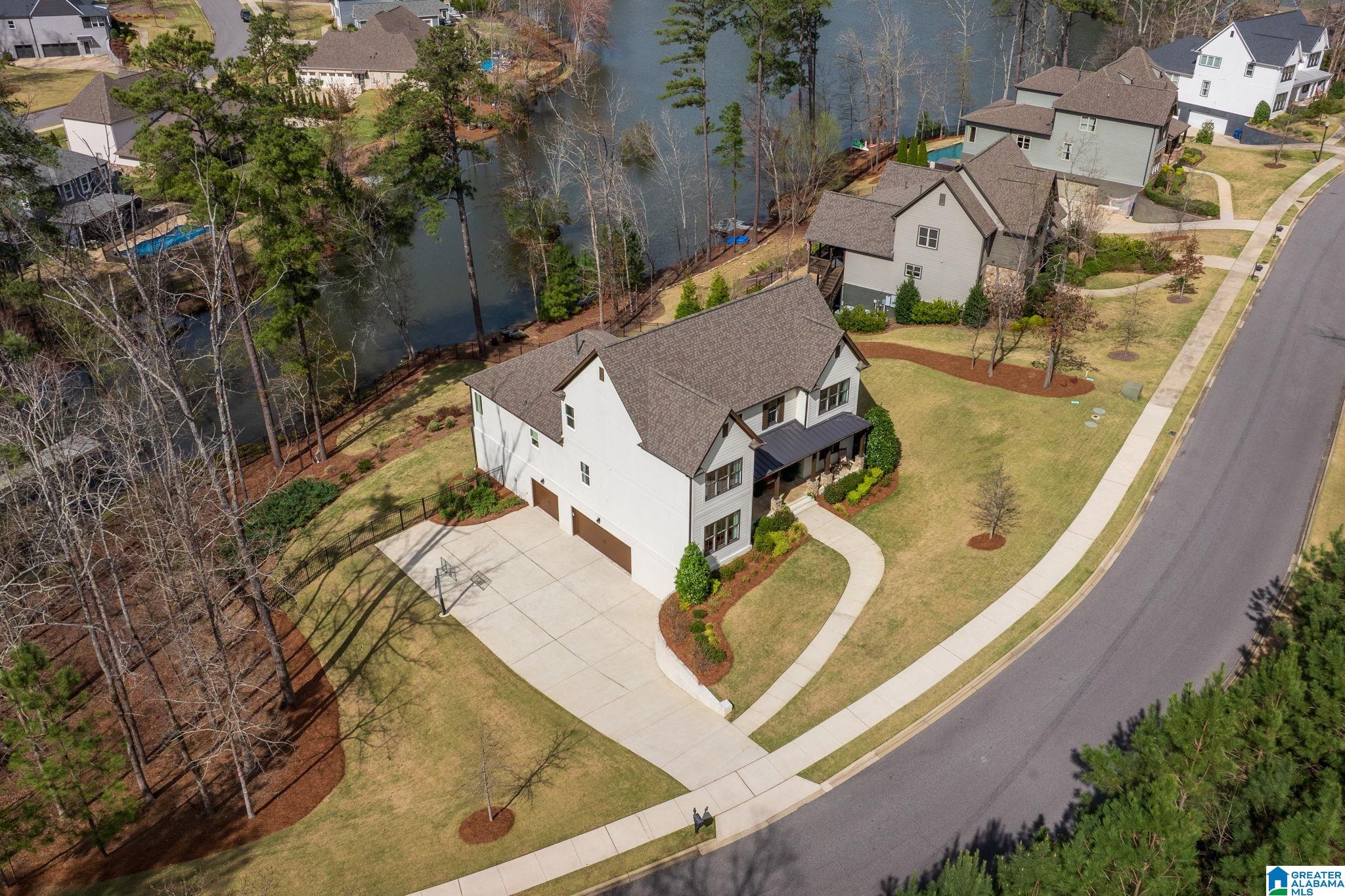 2219 BROCK CIRCLE