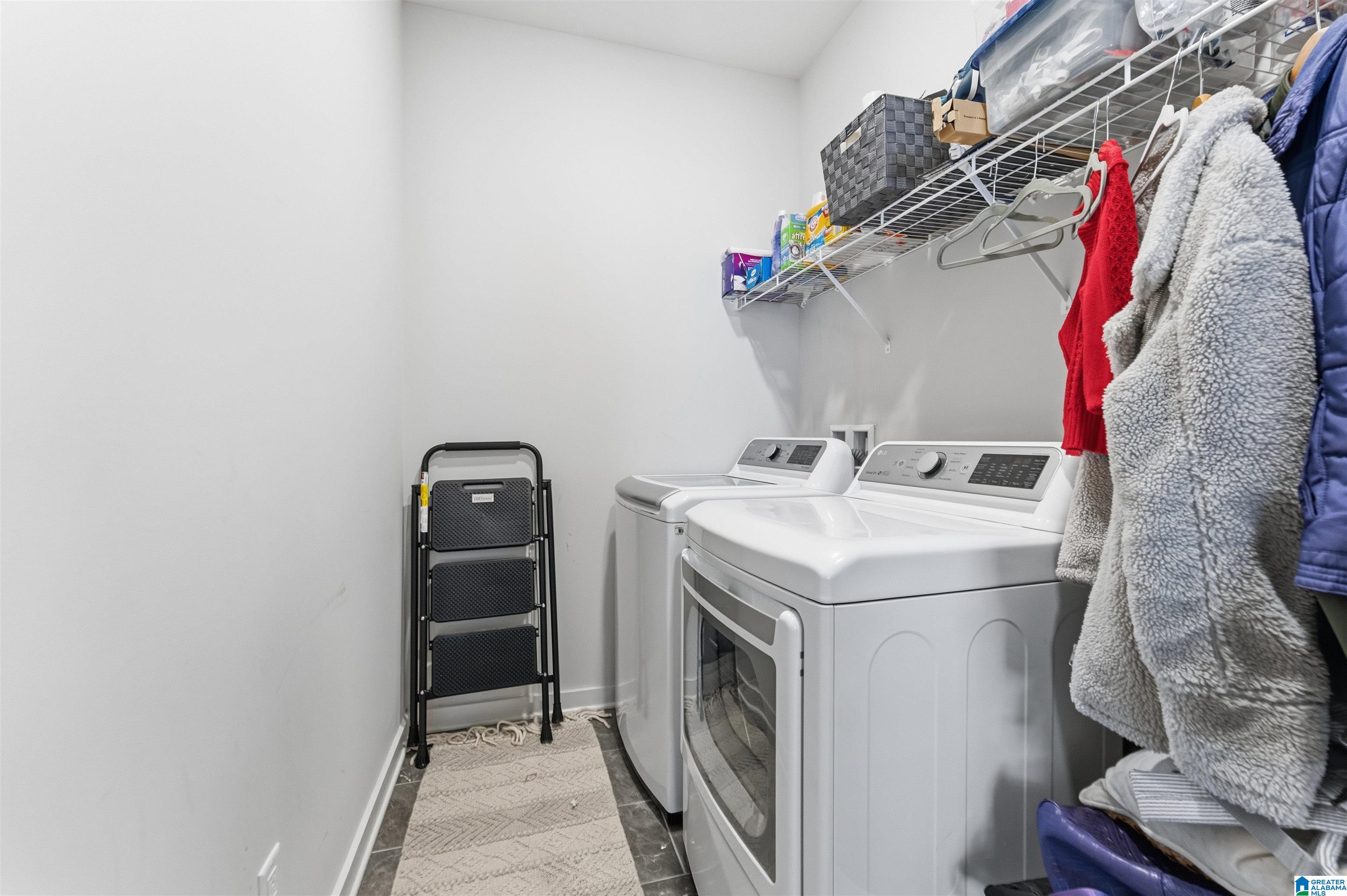 1210 LILLIAN TERRACE