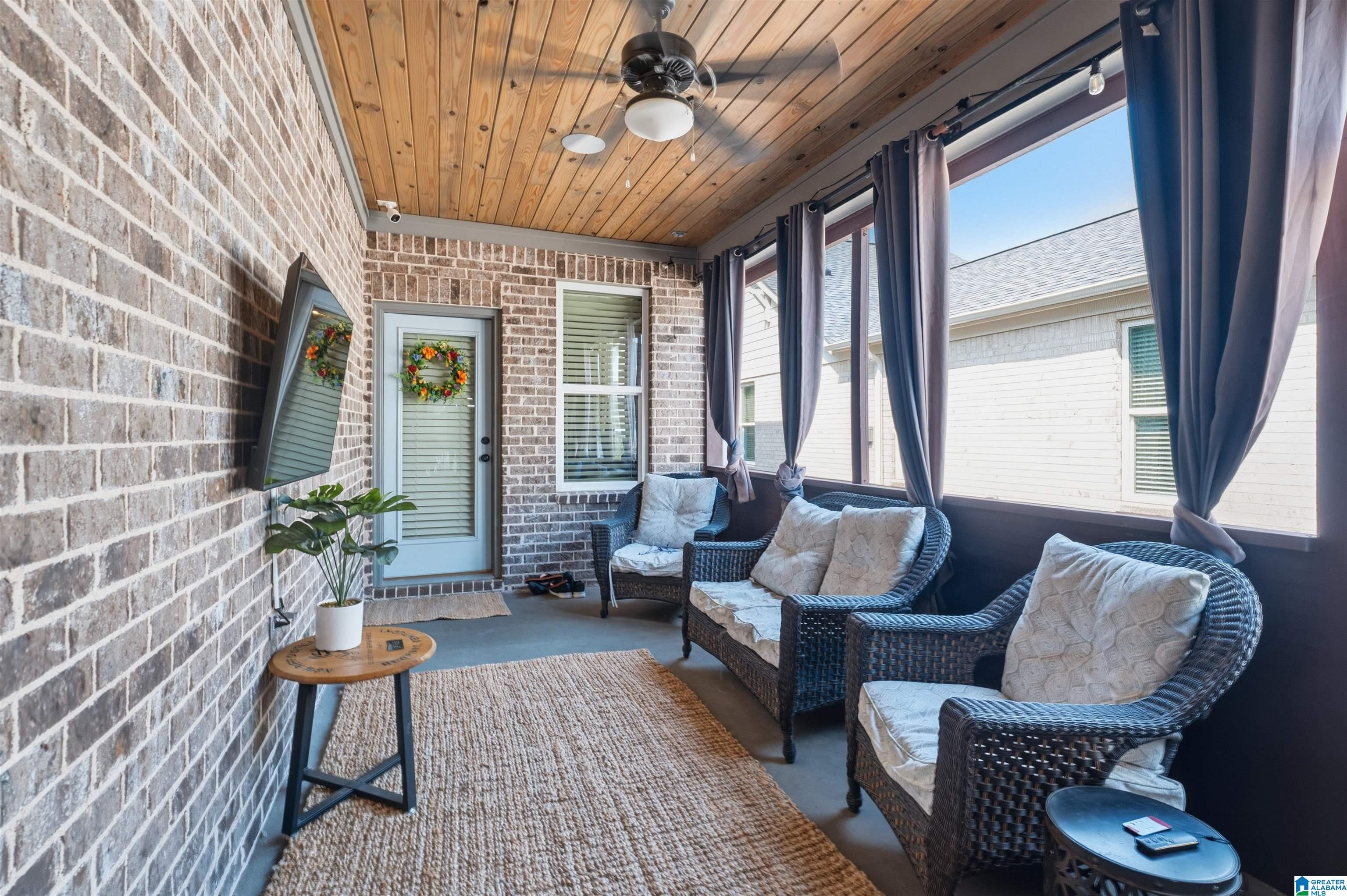1210 LILLIAN TERRACE