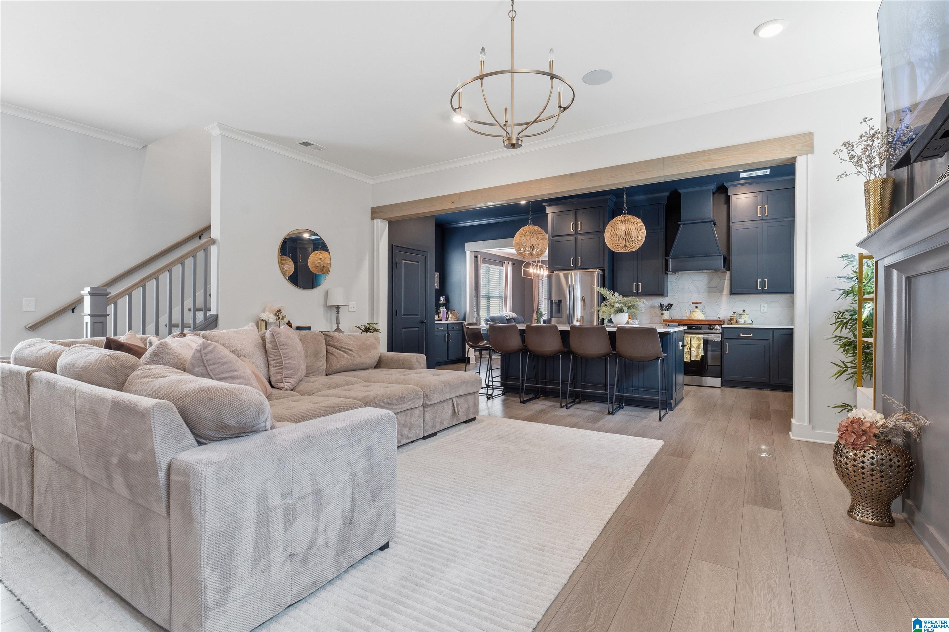 1210 LILLIAN TERRACE