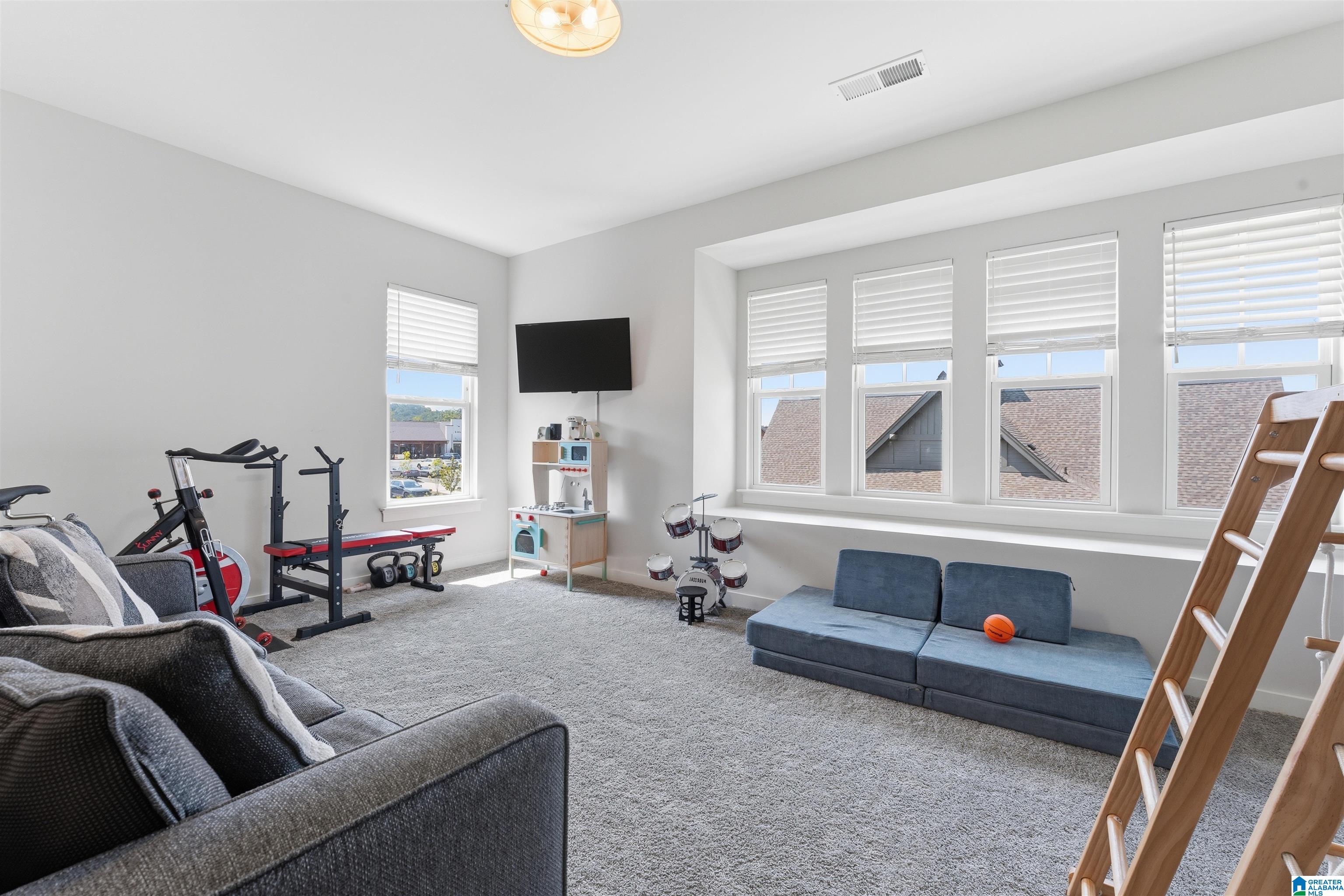 1210 LILLIAN TERRACE