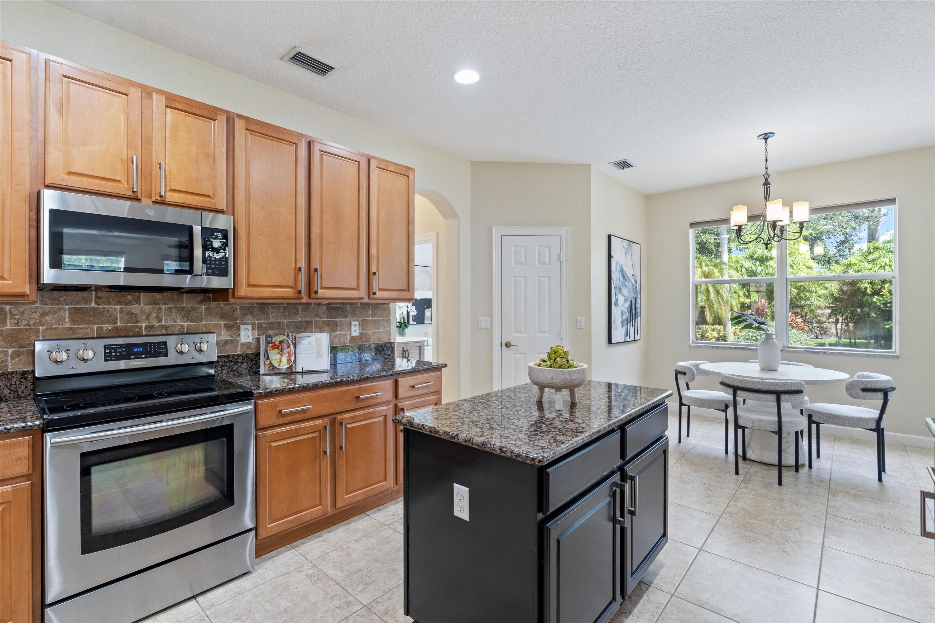 8501 PORTOBELLO Lane