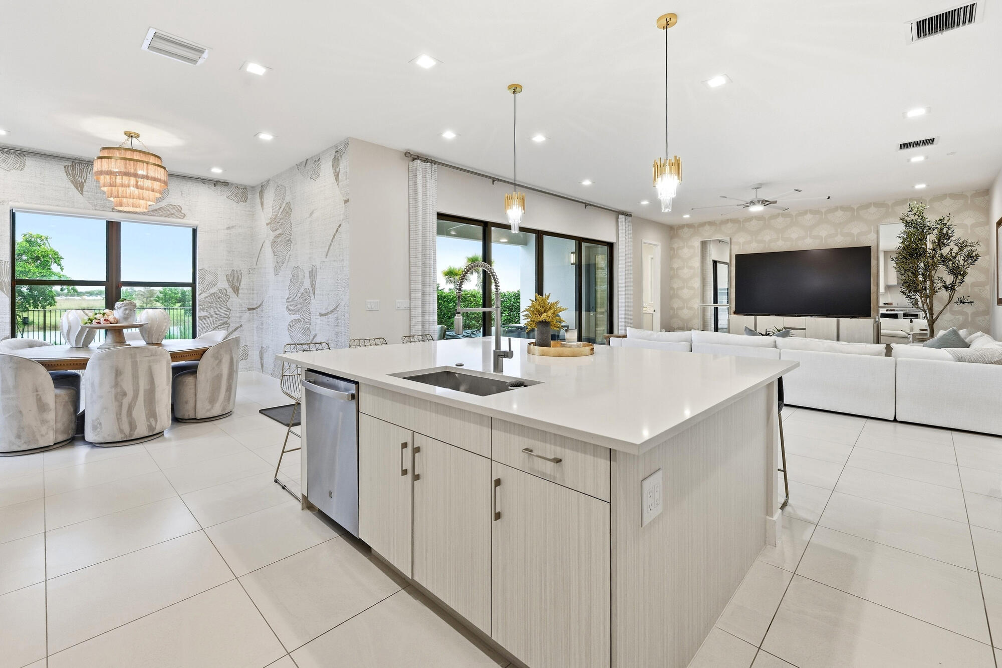 13143 FEATHERING Way