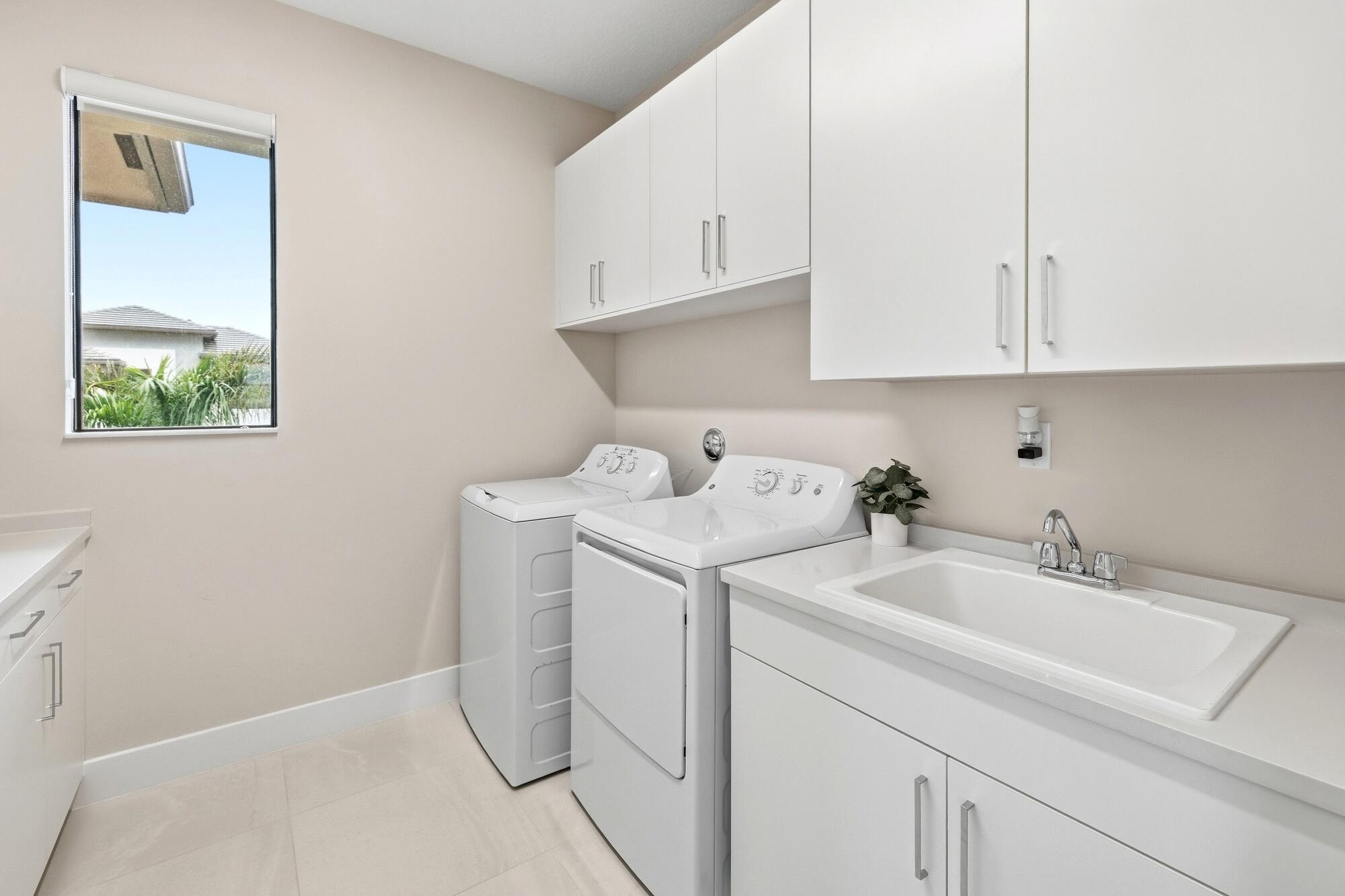13143 FEATHERING Way