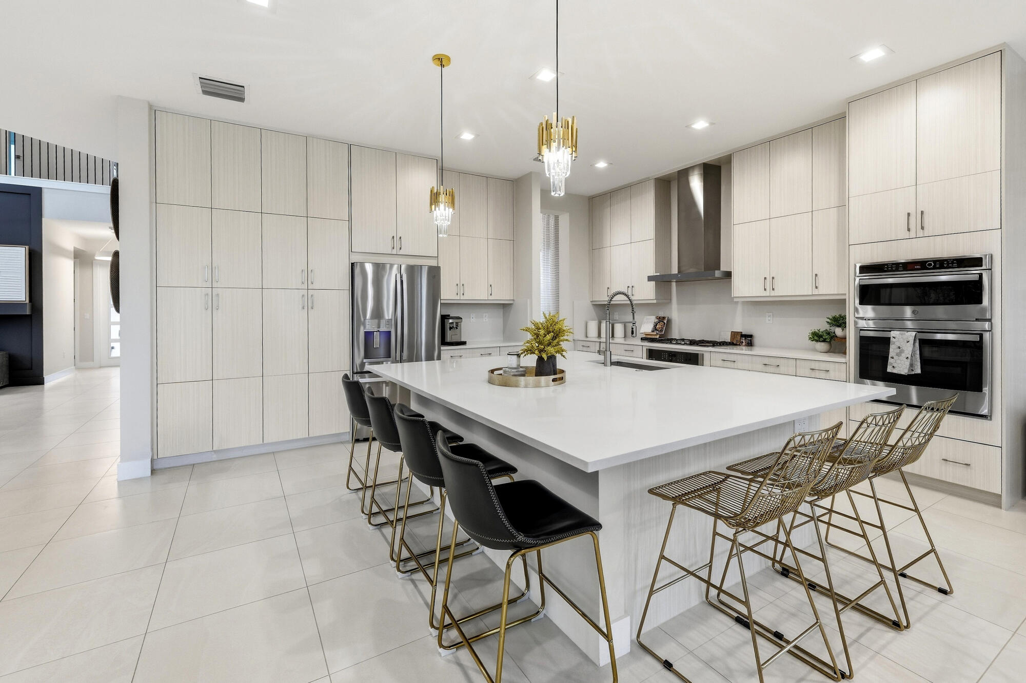 13143 FEATHERING Way
