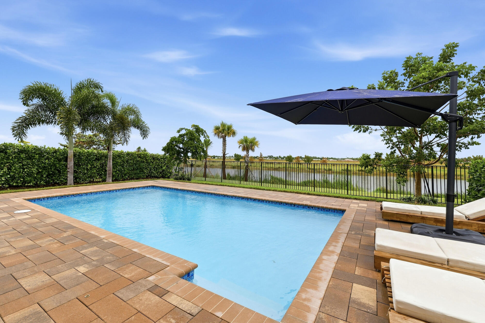 13143 FEATHERING Way