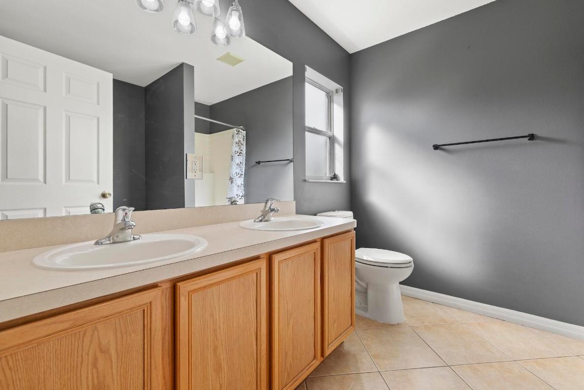 314 SW De Gouvea Ter Terrace