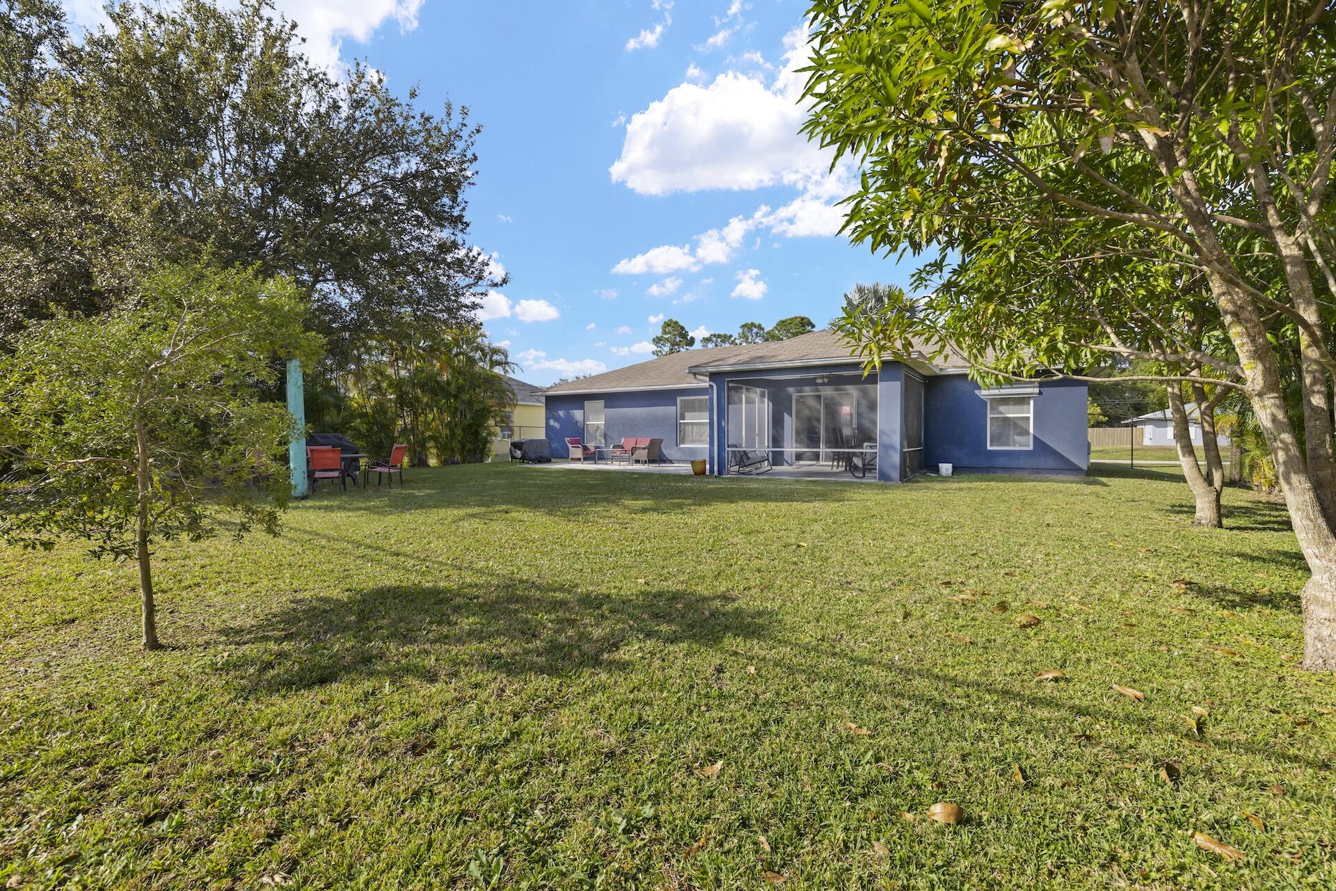 314 SW De Gouvea Ter Terrace