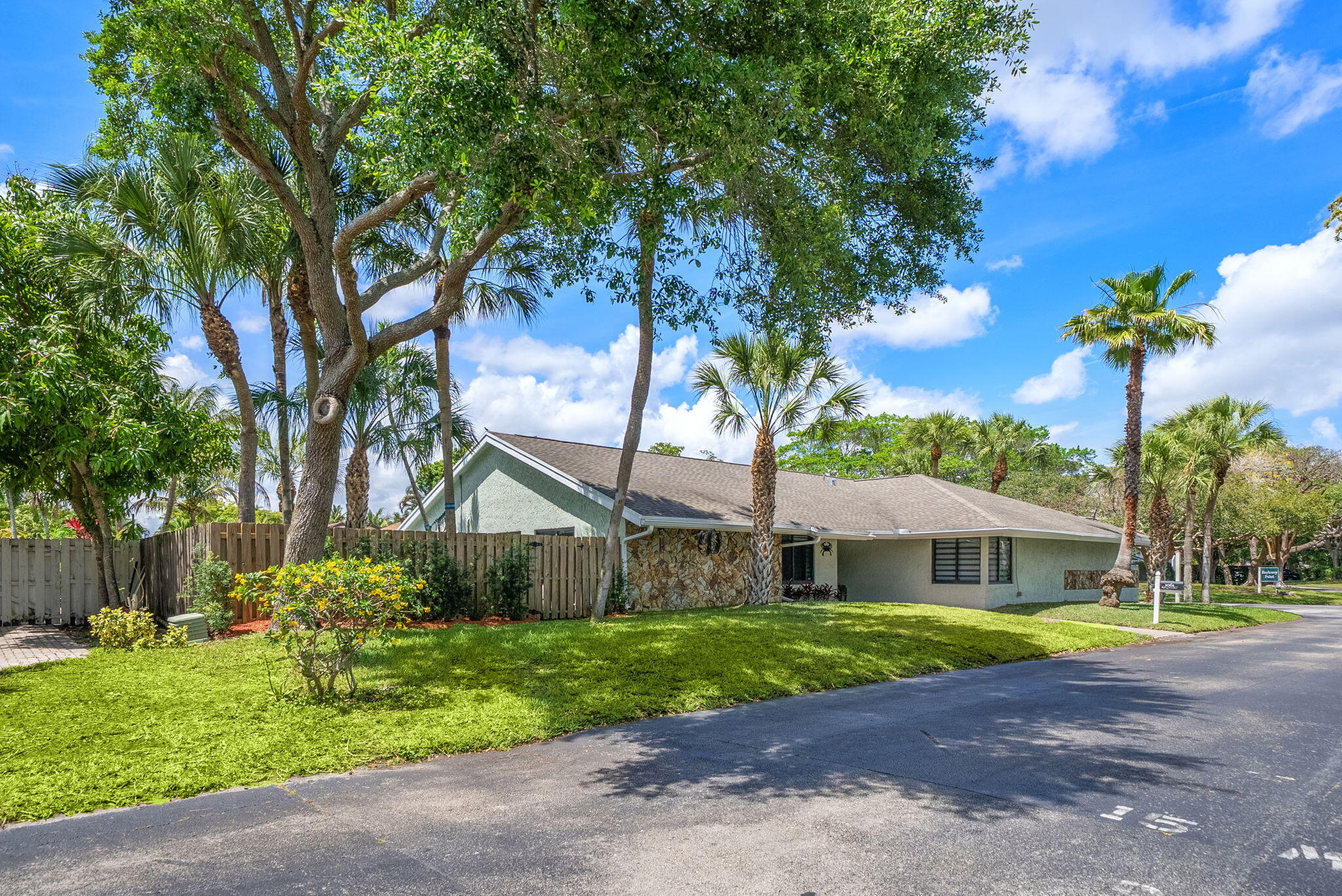 1061 Bayberry Point Drive