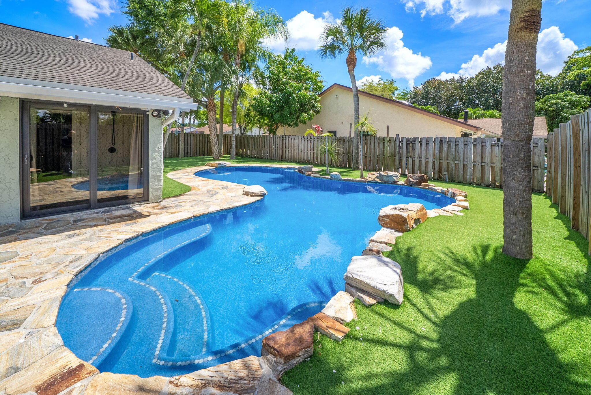 1061 Bayberry Point Drive