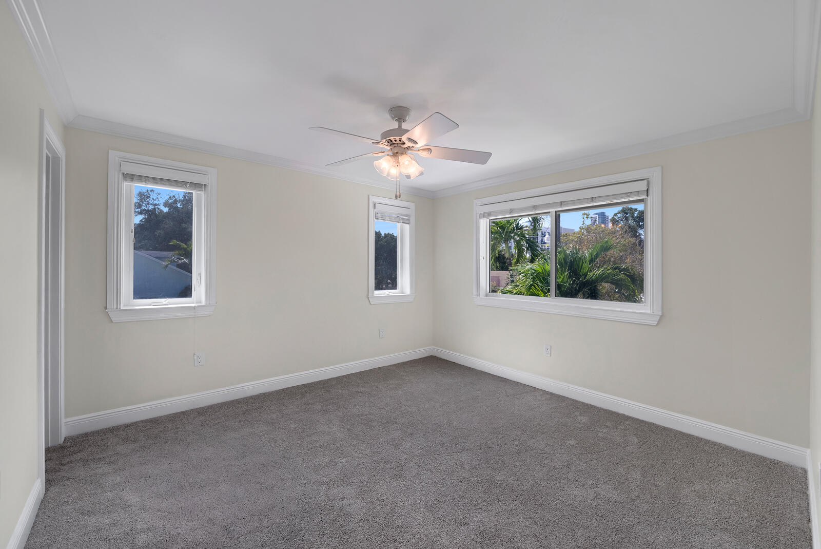 216 SE 10th Street