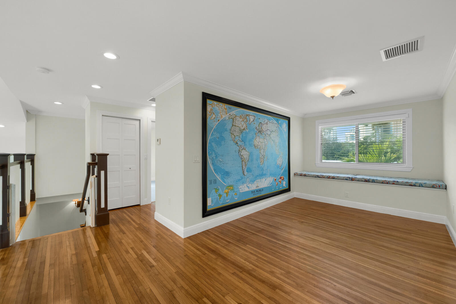 216 SE 10th Street