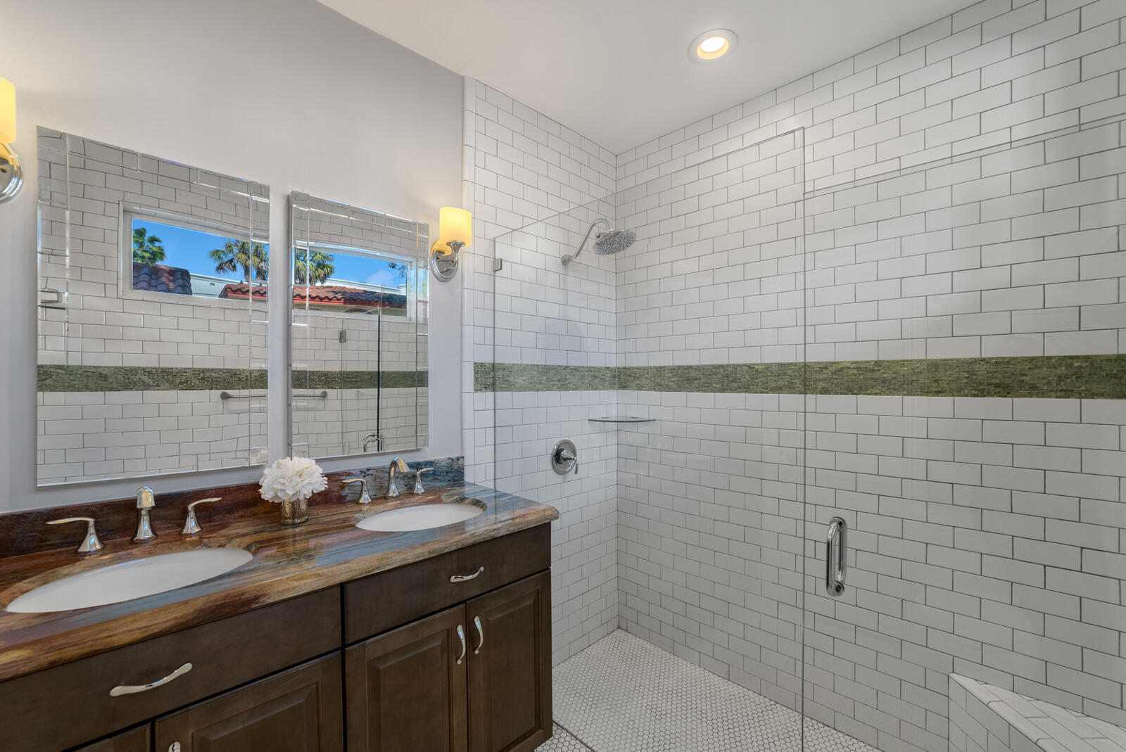 216 SE 10th Street