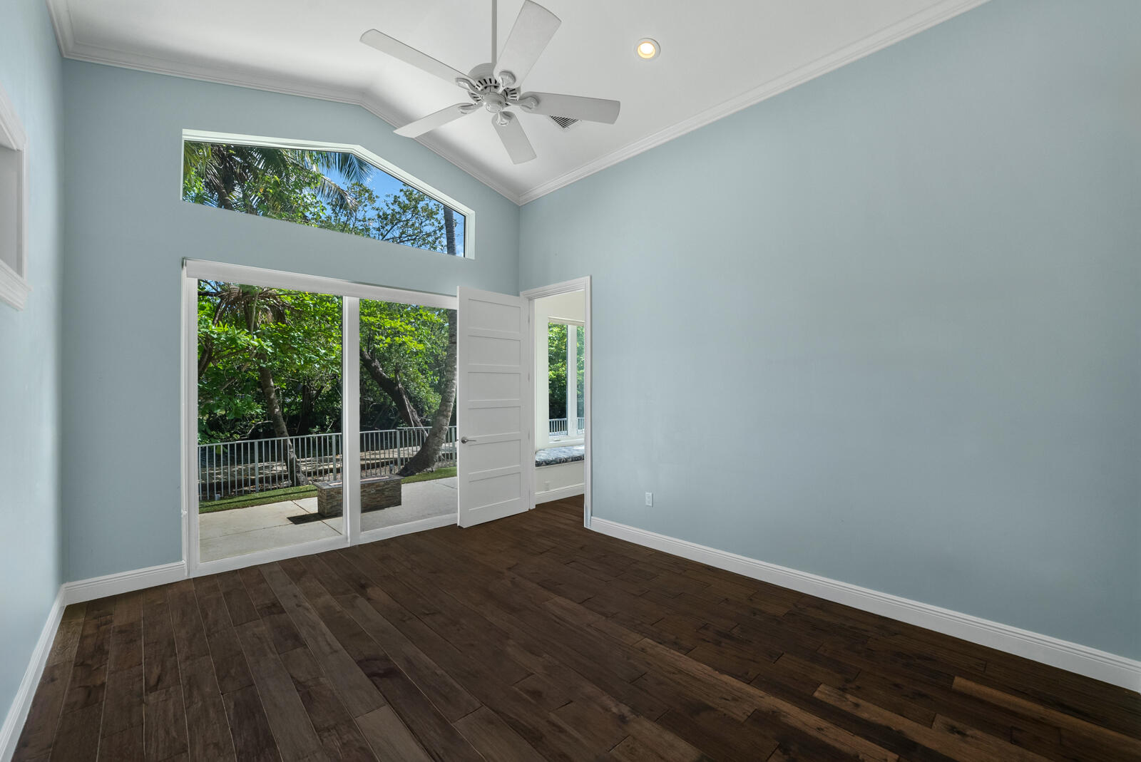 216 SE 10th Street