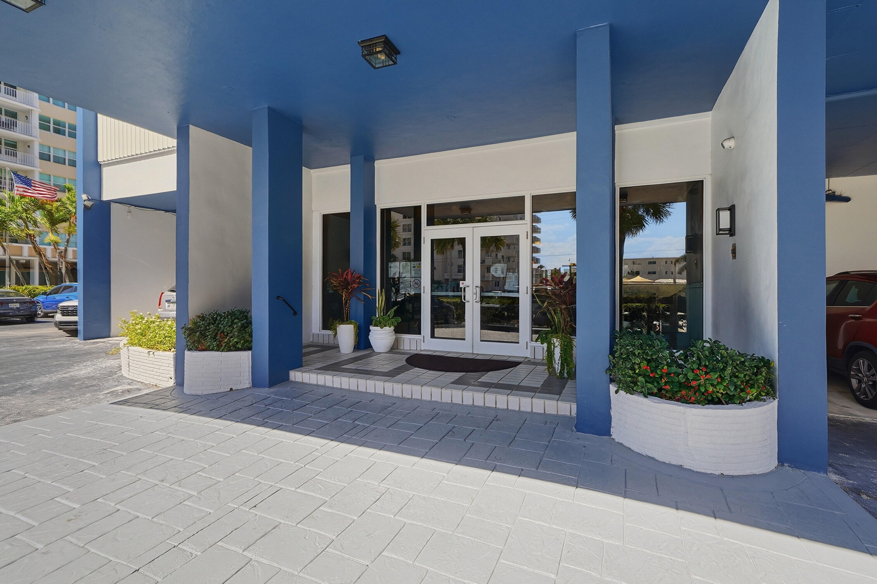 1400 S Ocean Drive 303