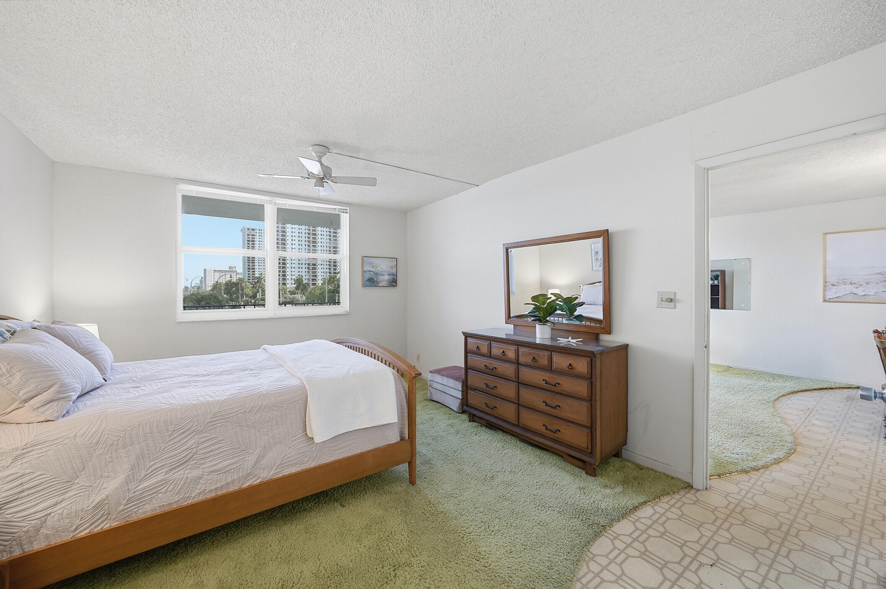 1400 S Ocean Drive 303