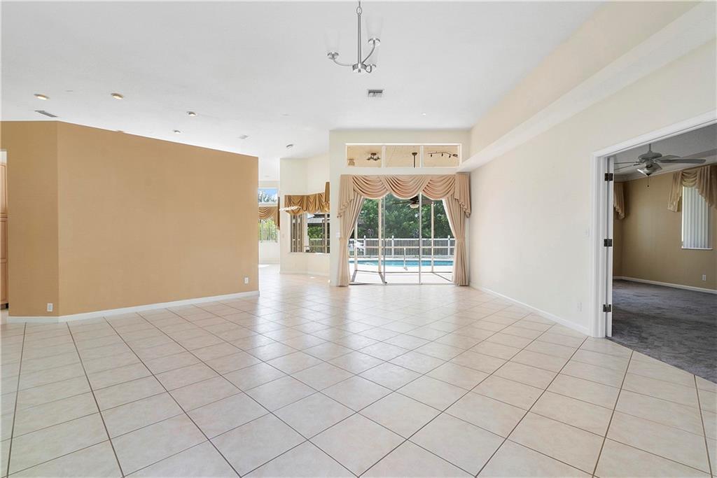 4799 Rothschild Dr