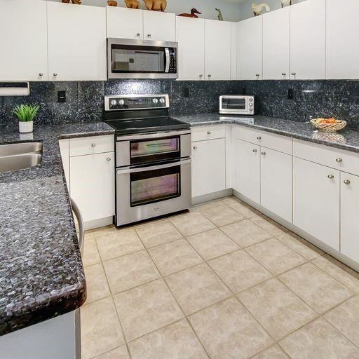 5048 NW 122nd Ave