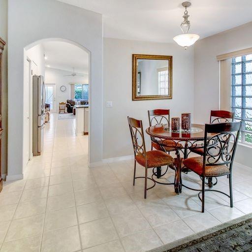 5048 NW 122nd Ave