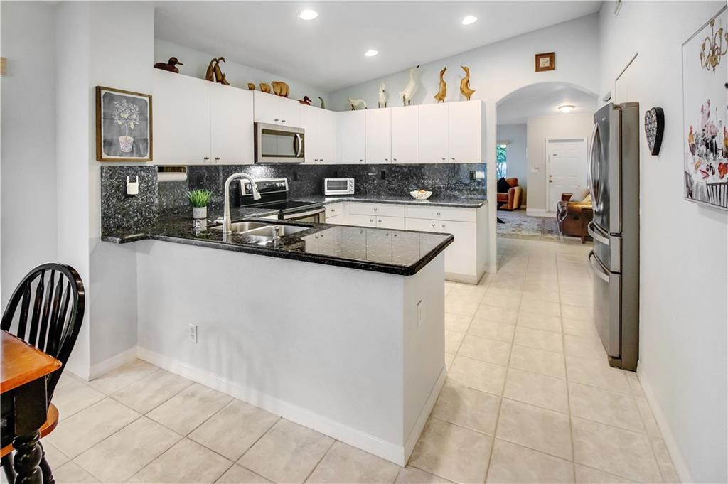 5048 NW 122nd Ave