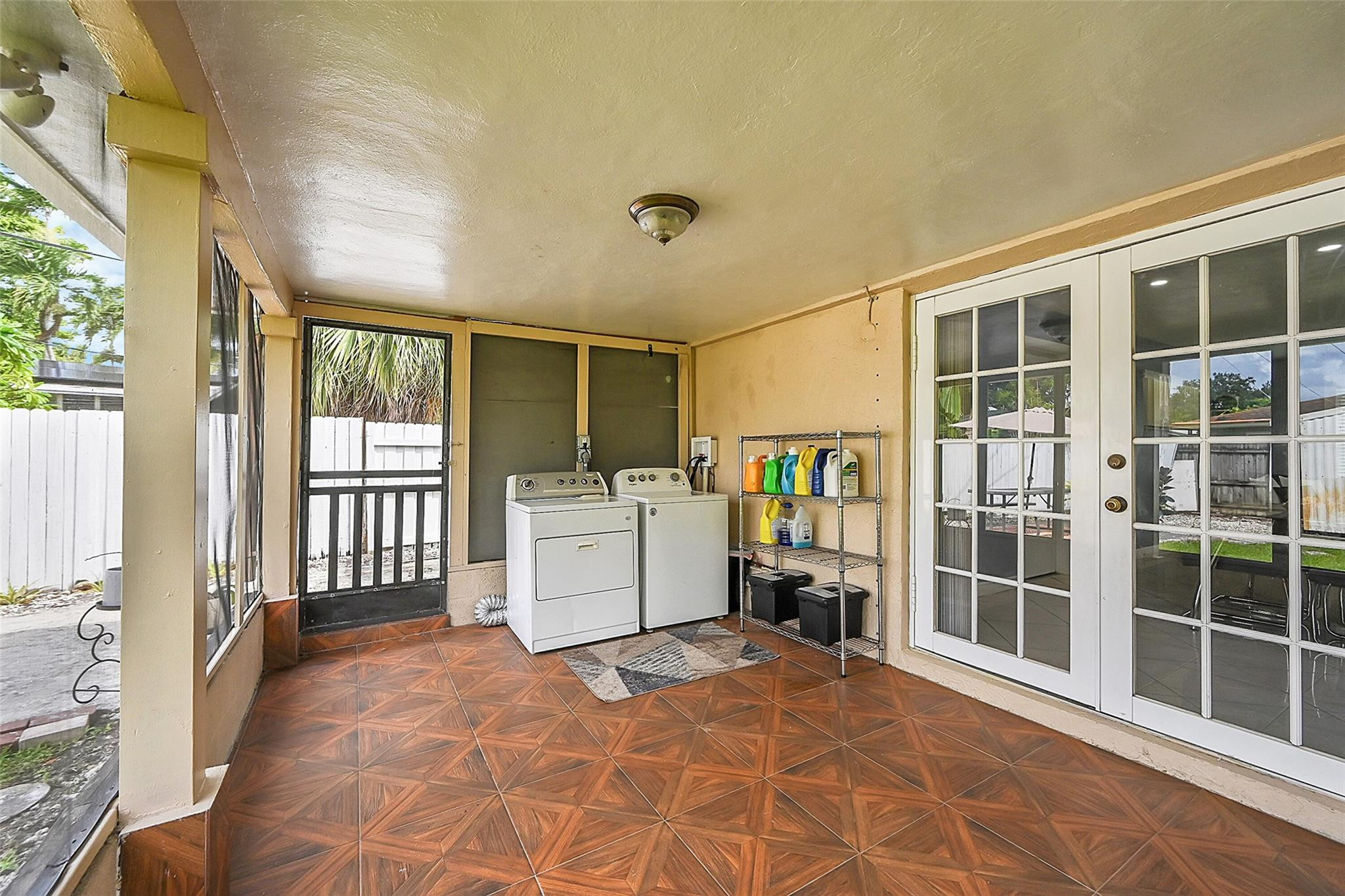 4401 NW 11th Ter