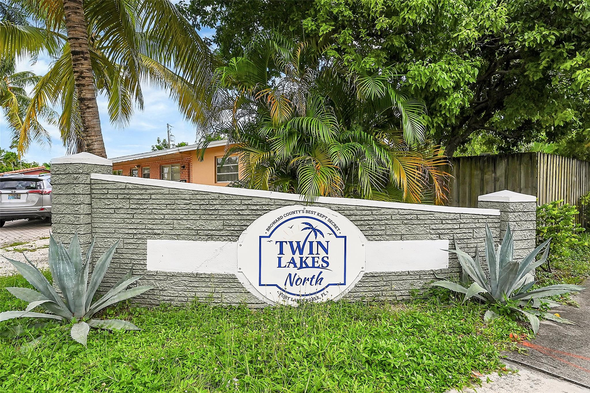 4401 NW 11th Ter