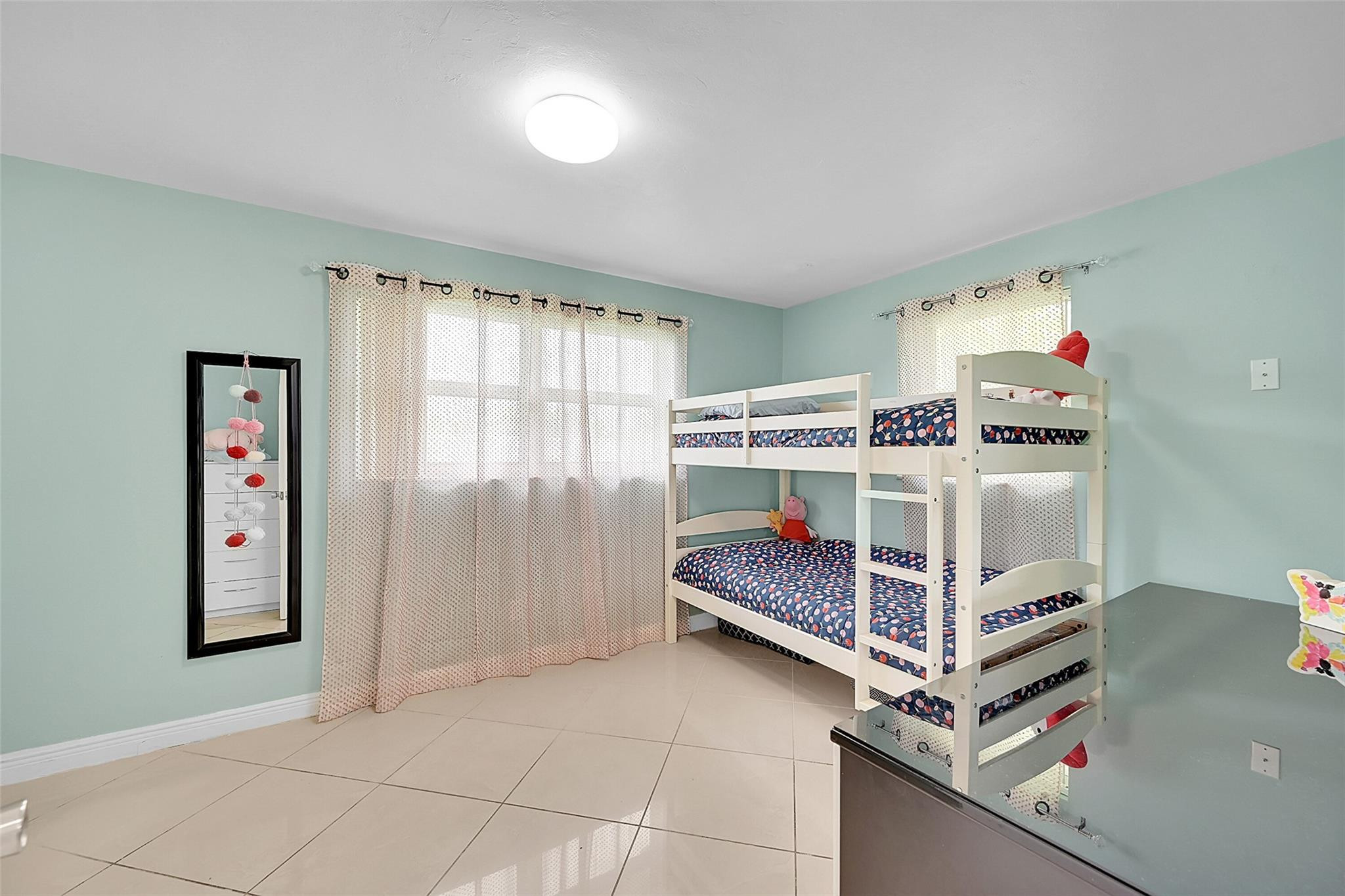 4401 NW 11th Ter