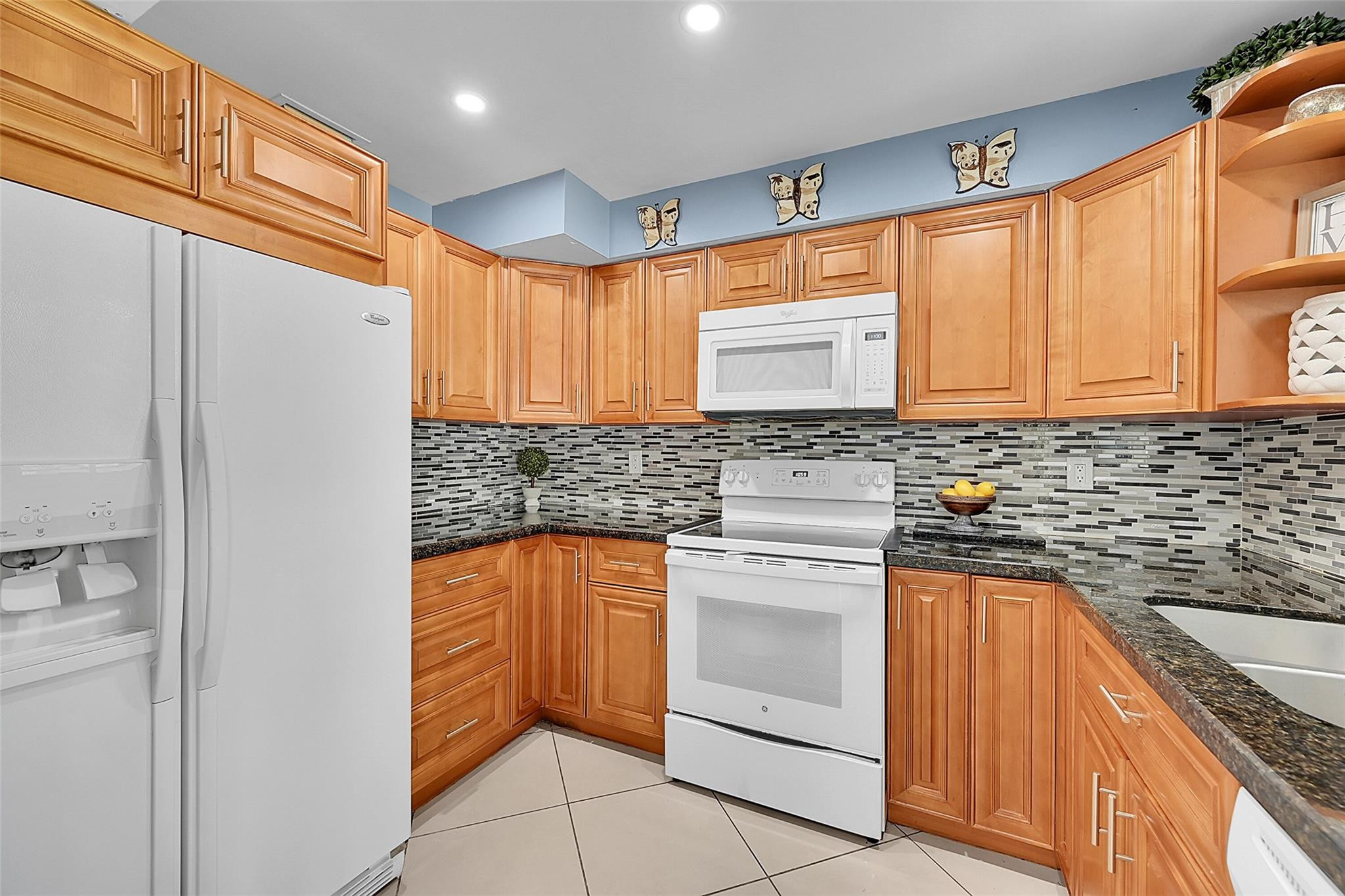 4401 NW 11th Ter