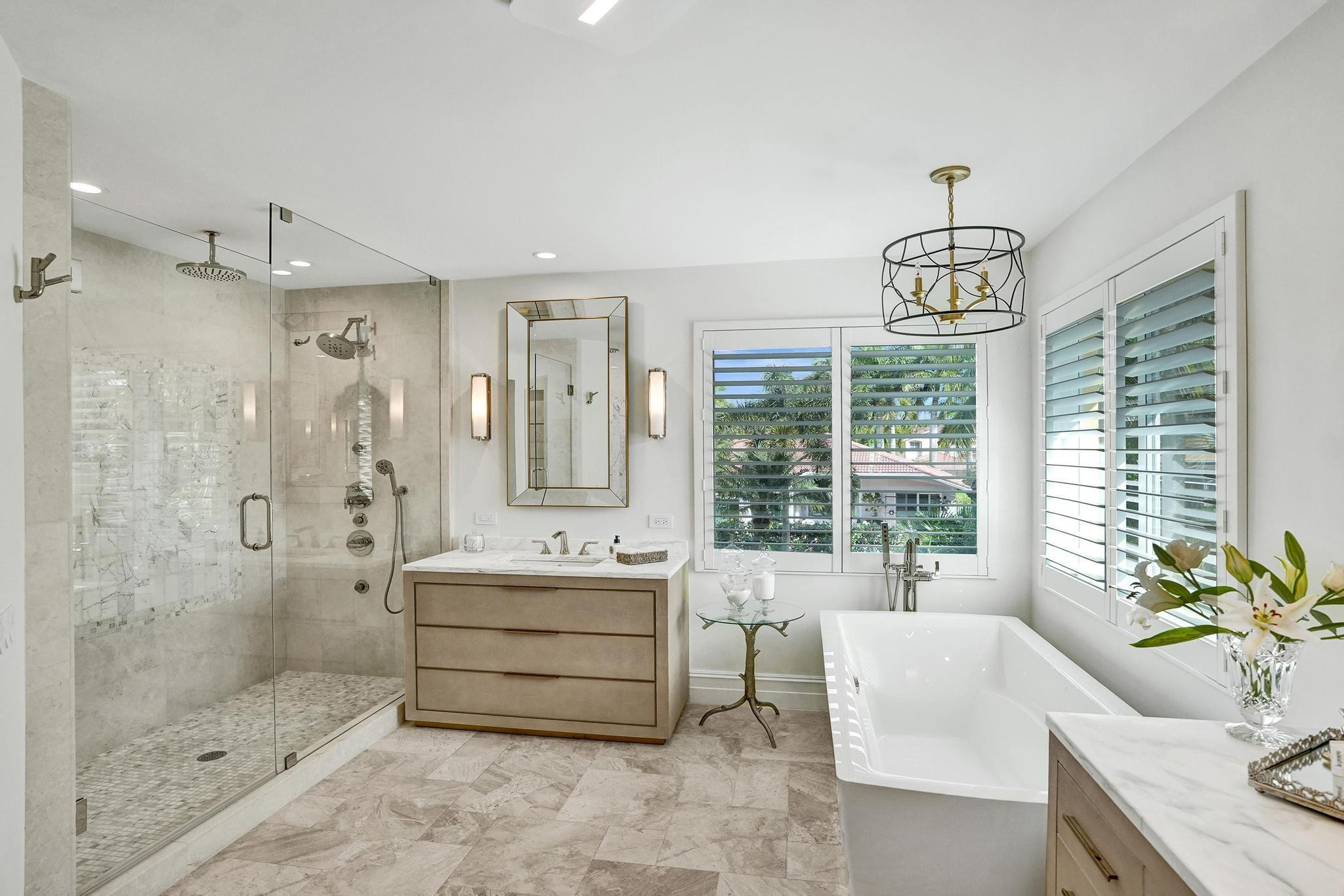 1649 Victoria Pointe Cir