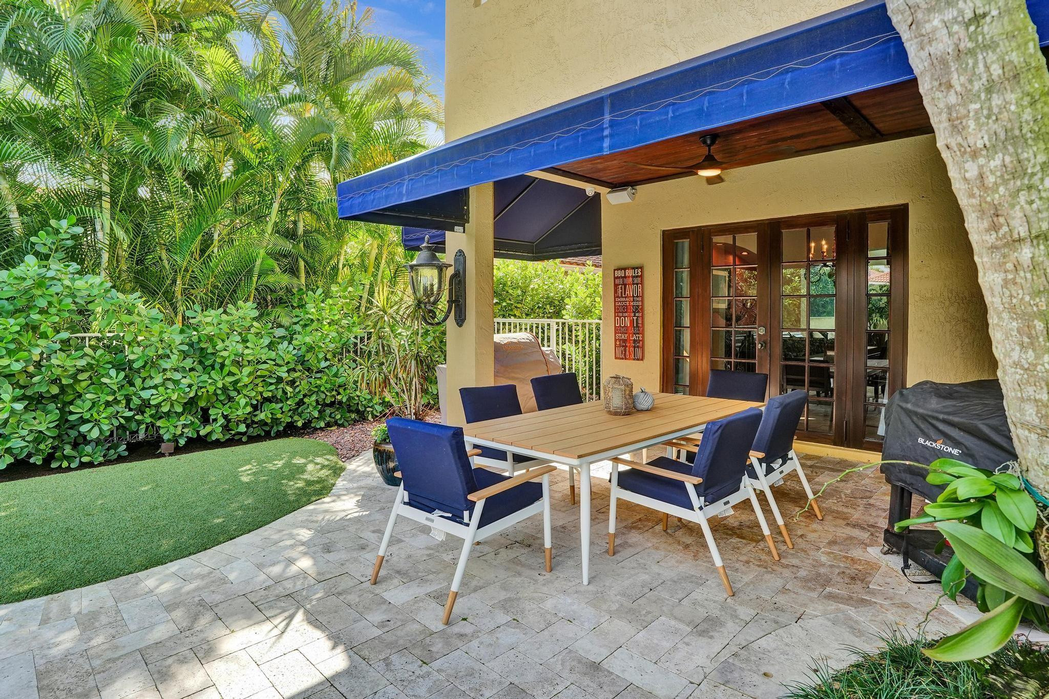 1649 Victoria Pointe Cir