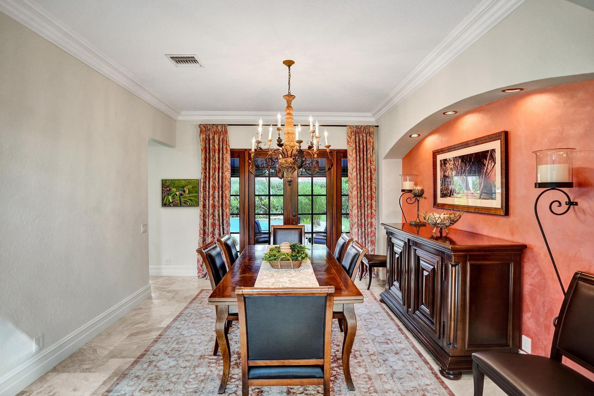 1649 Victoria Pointe Cir