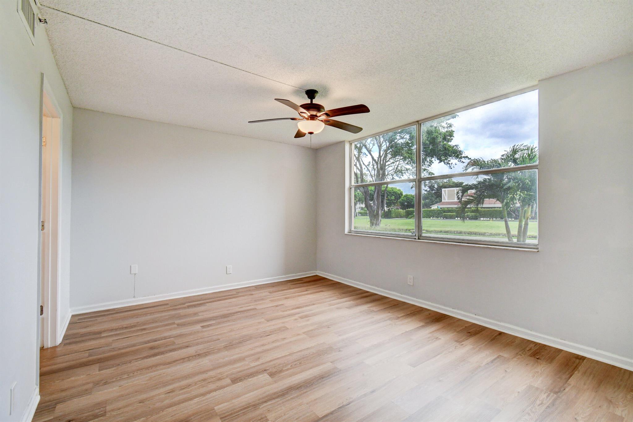 14527 Bonaire Boulevard 105