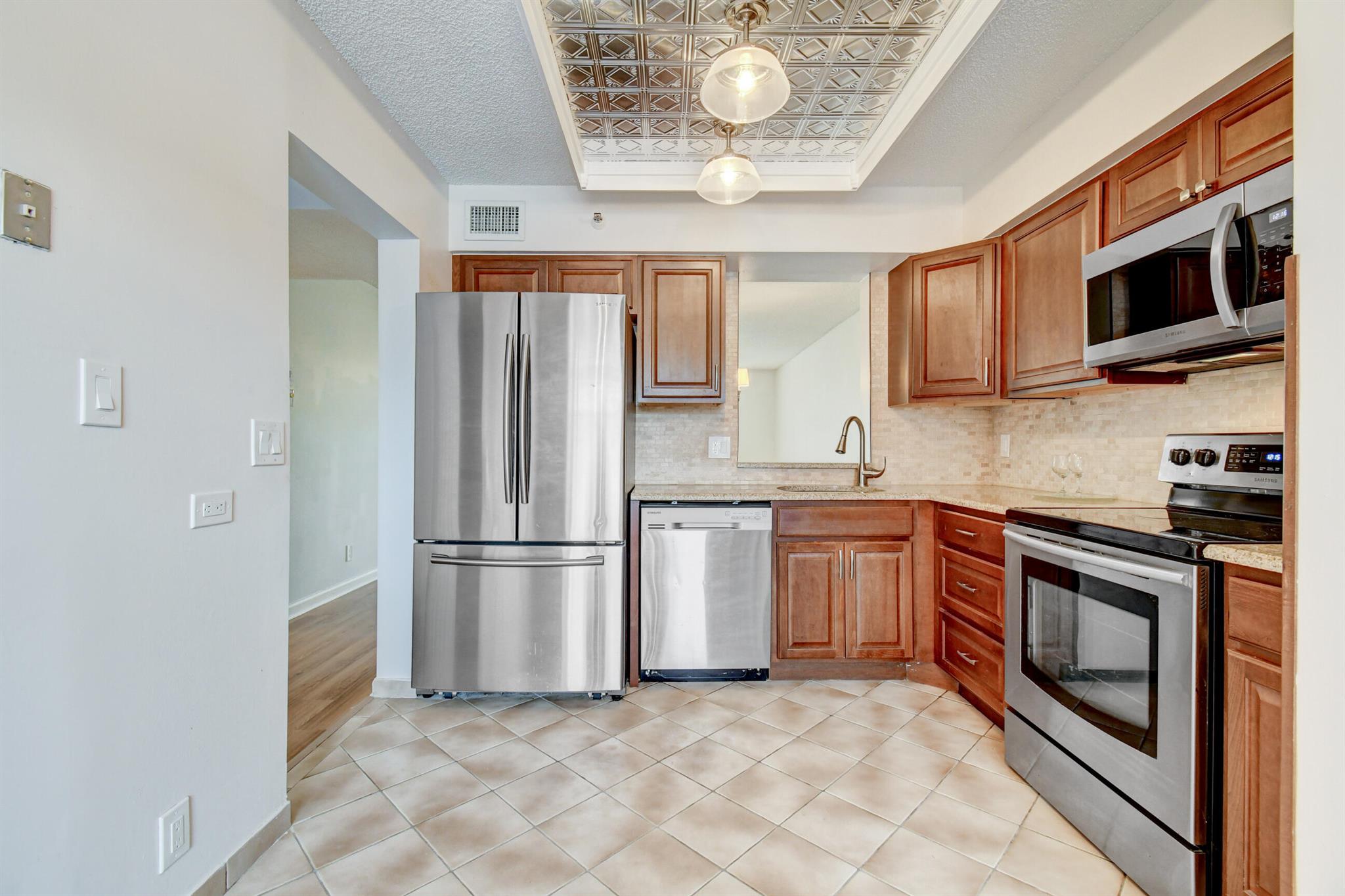 14527 Bonaire Boulevard 105