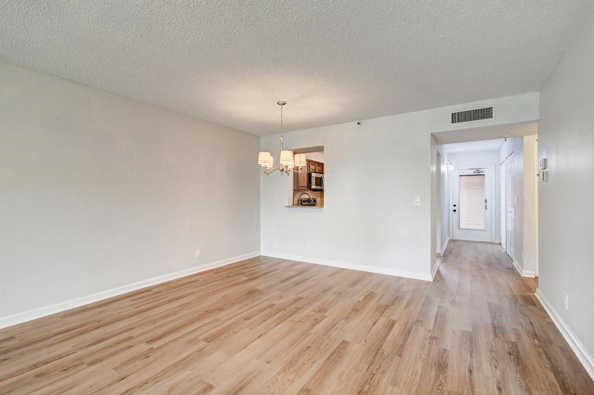 14527 Bonaire Boulevard 105