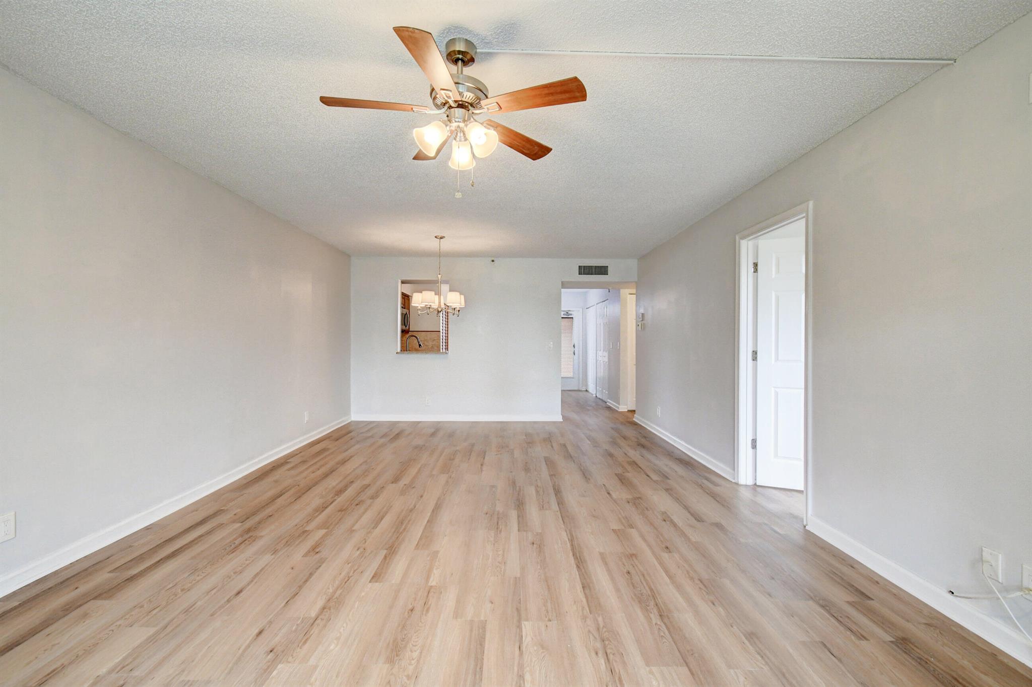 14527 Bonaire Boulevard 105