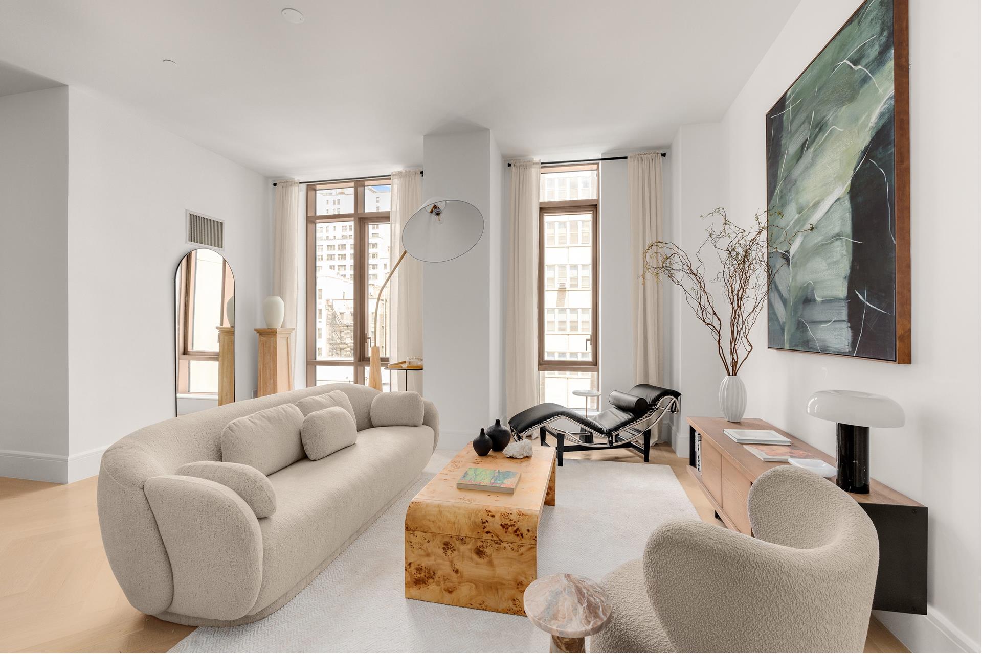 215 E 19TH Street 6F