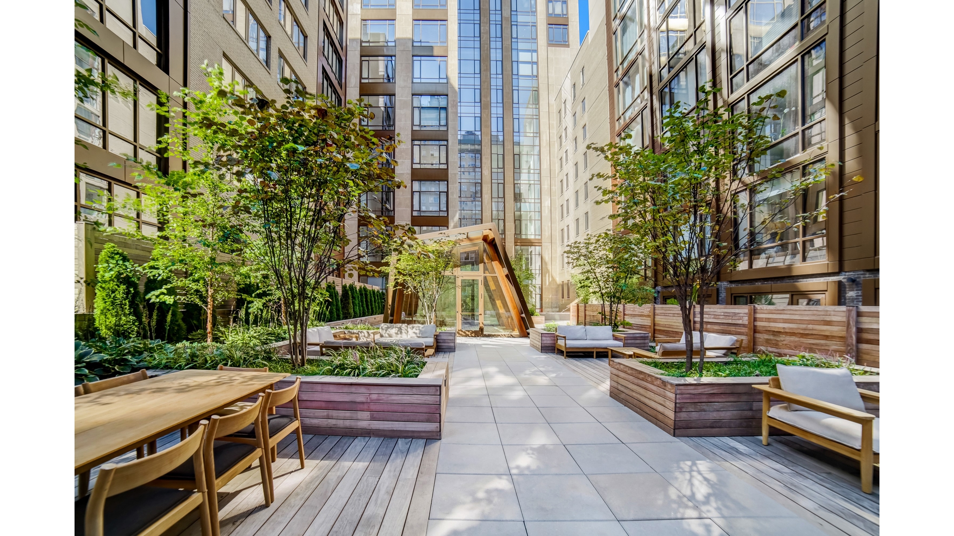 215 E 19TH Street 7H